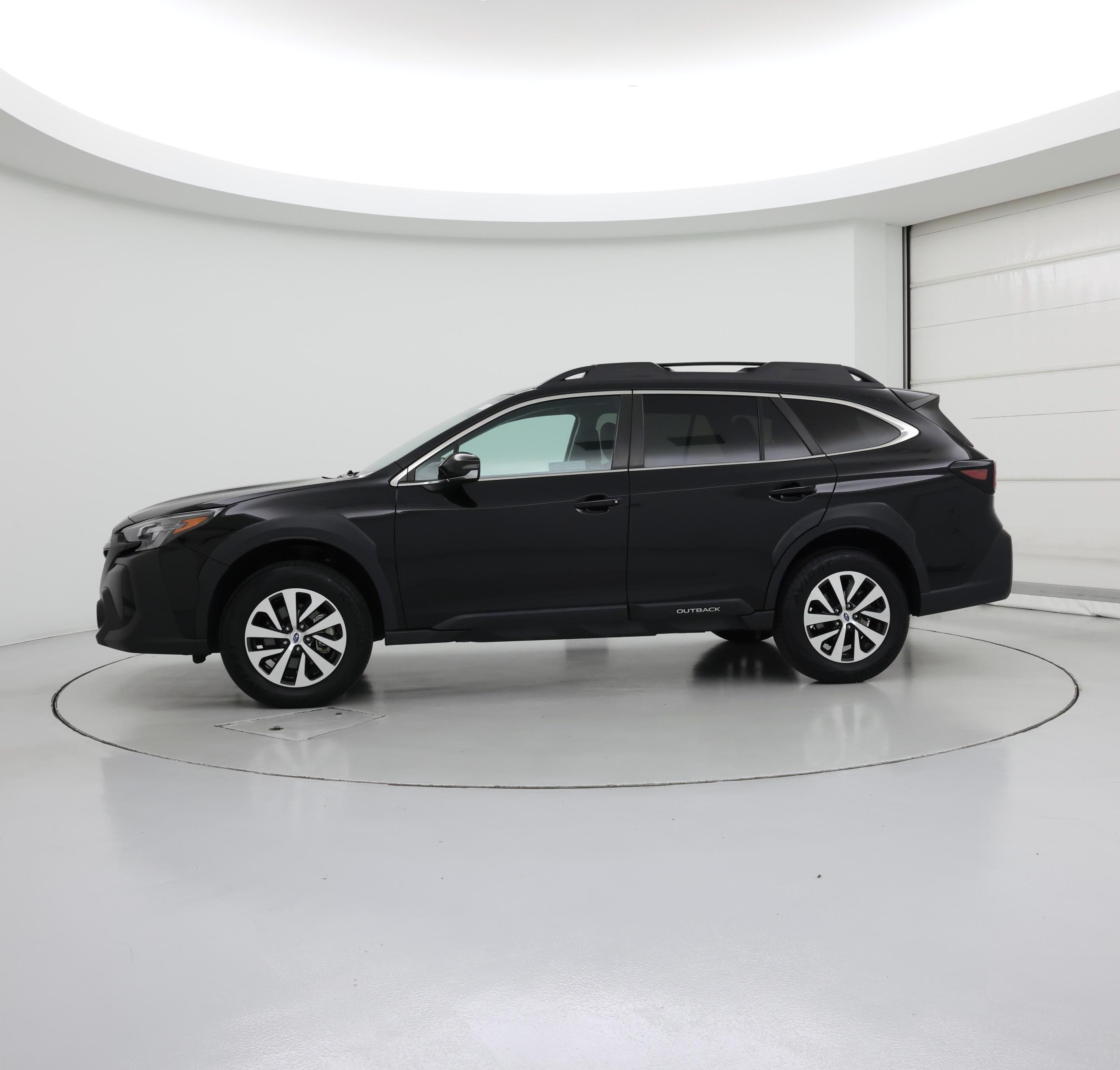 Thumbnail: 2023 Subaru Outback - 3