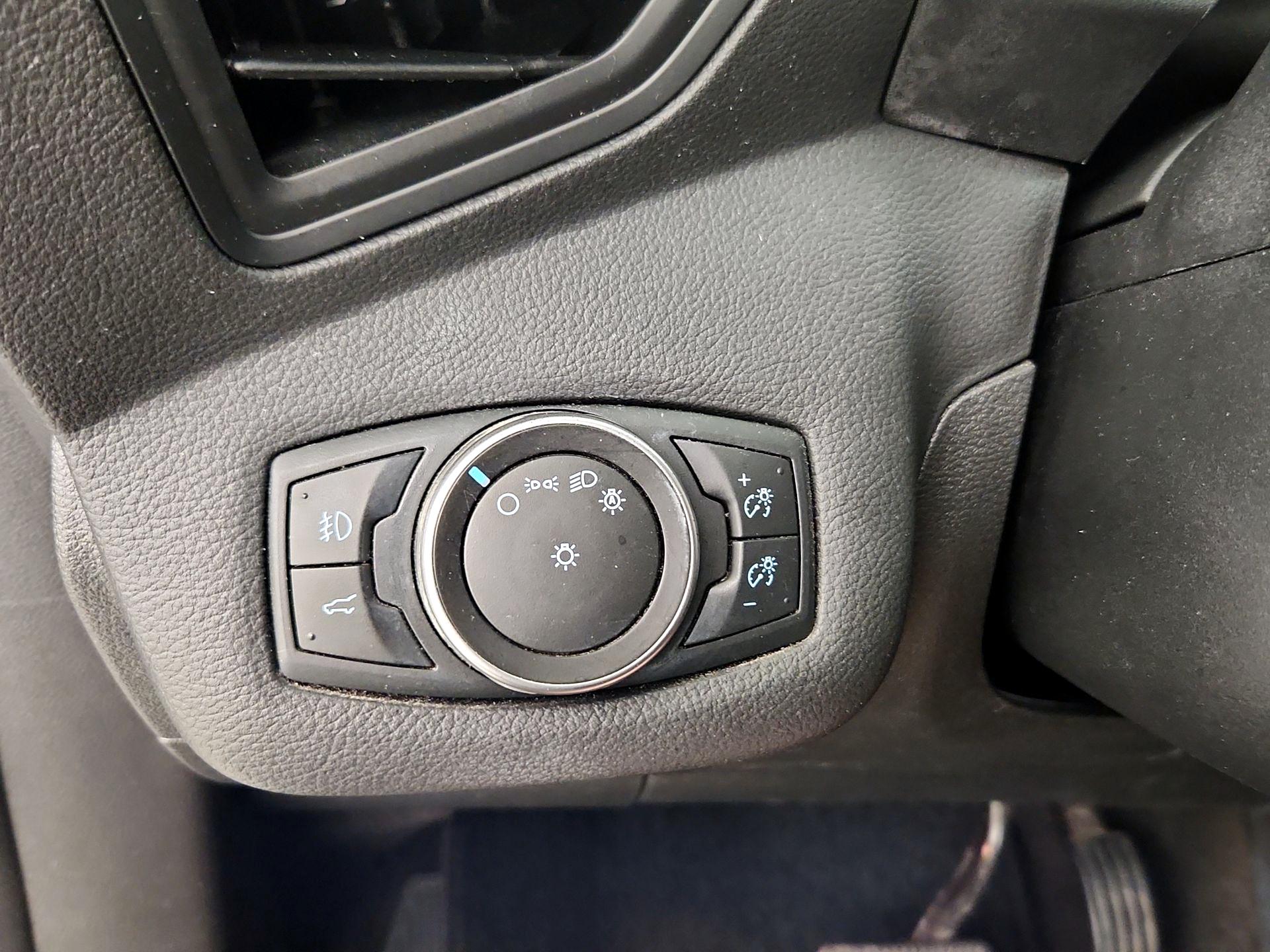 Thumbnail: 2017 Ford Escape - 13