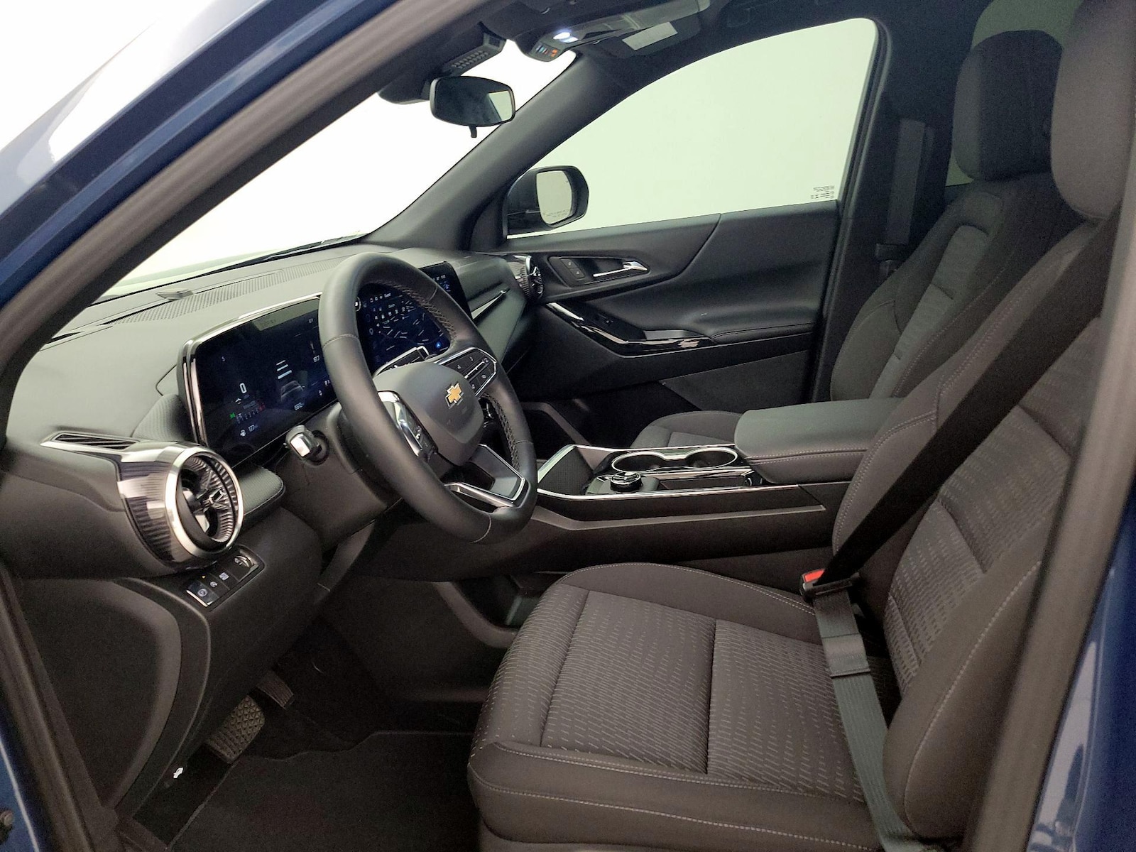 2026 Chevrolet Equinox LT - Photo 12
