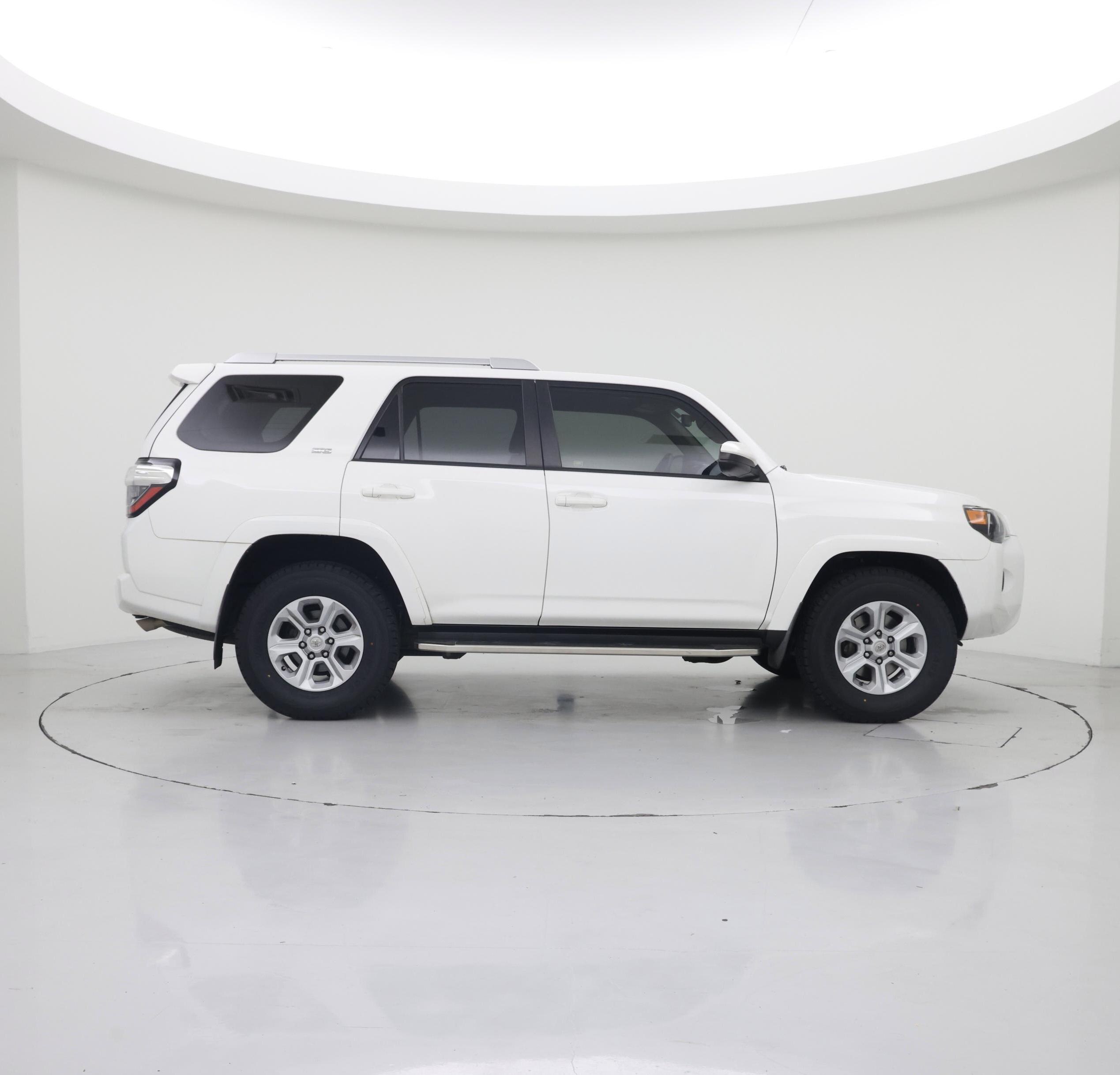 Thumbnail: 2018 Toyota 4Runner - 7