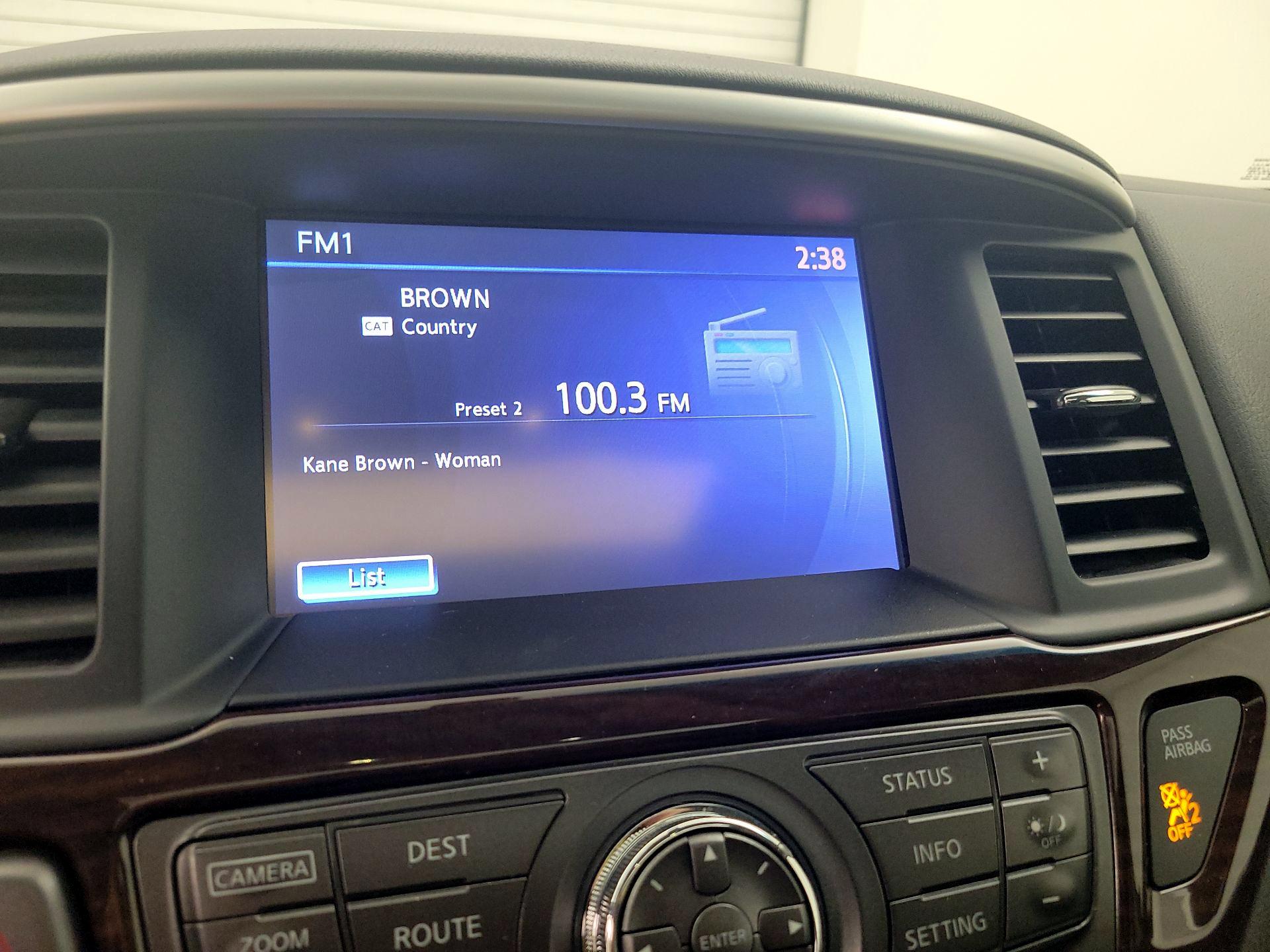 Thumbnail: 2014 Nissan Pathfinder - 16