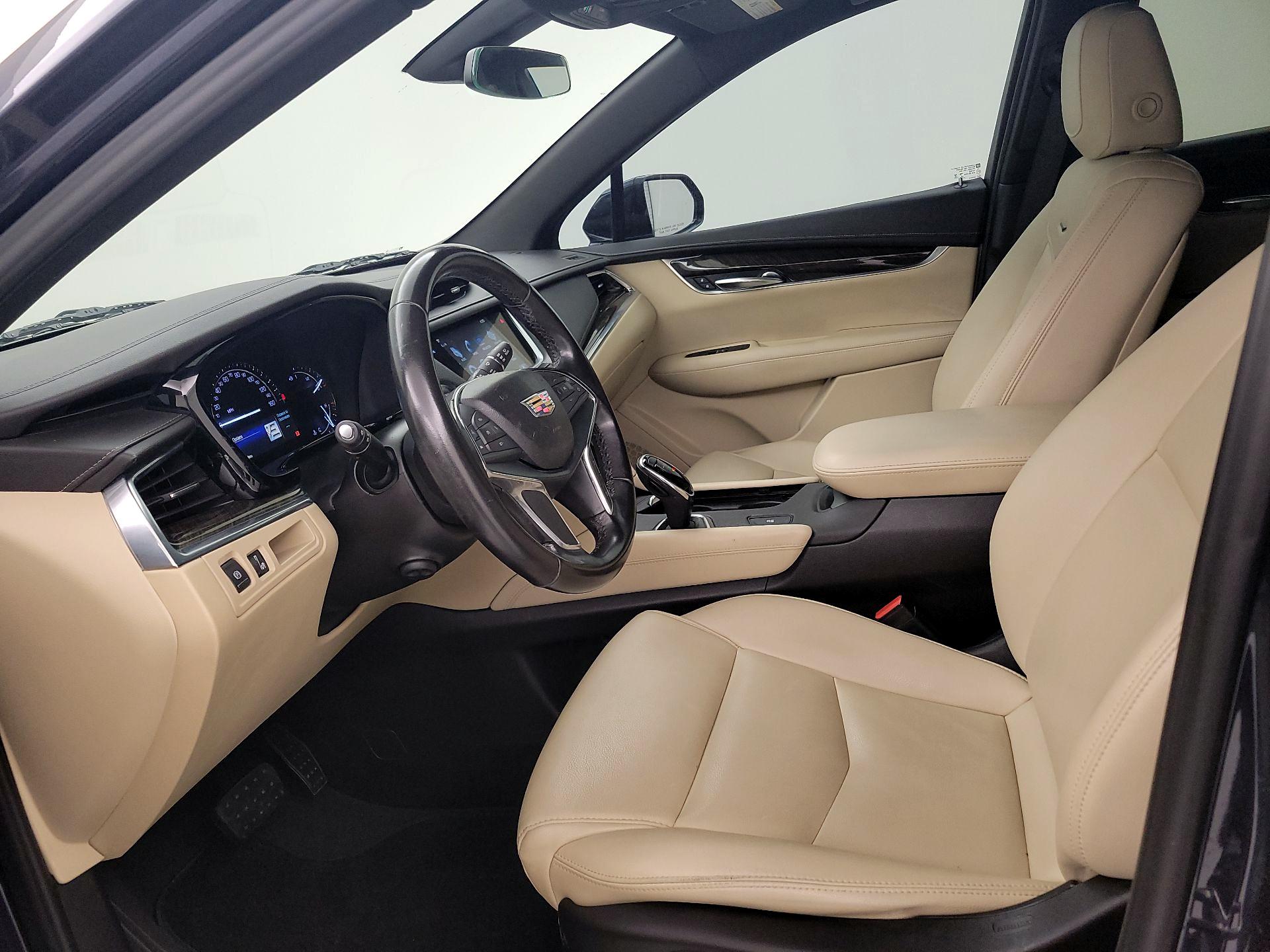Thumbnail: 2019 Cadillac XT5 - 11