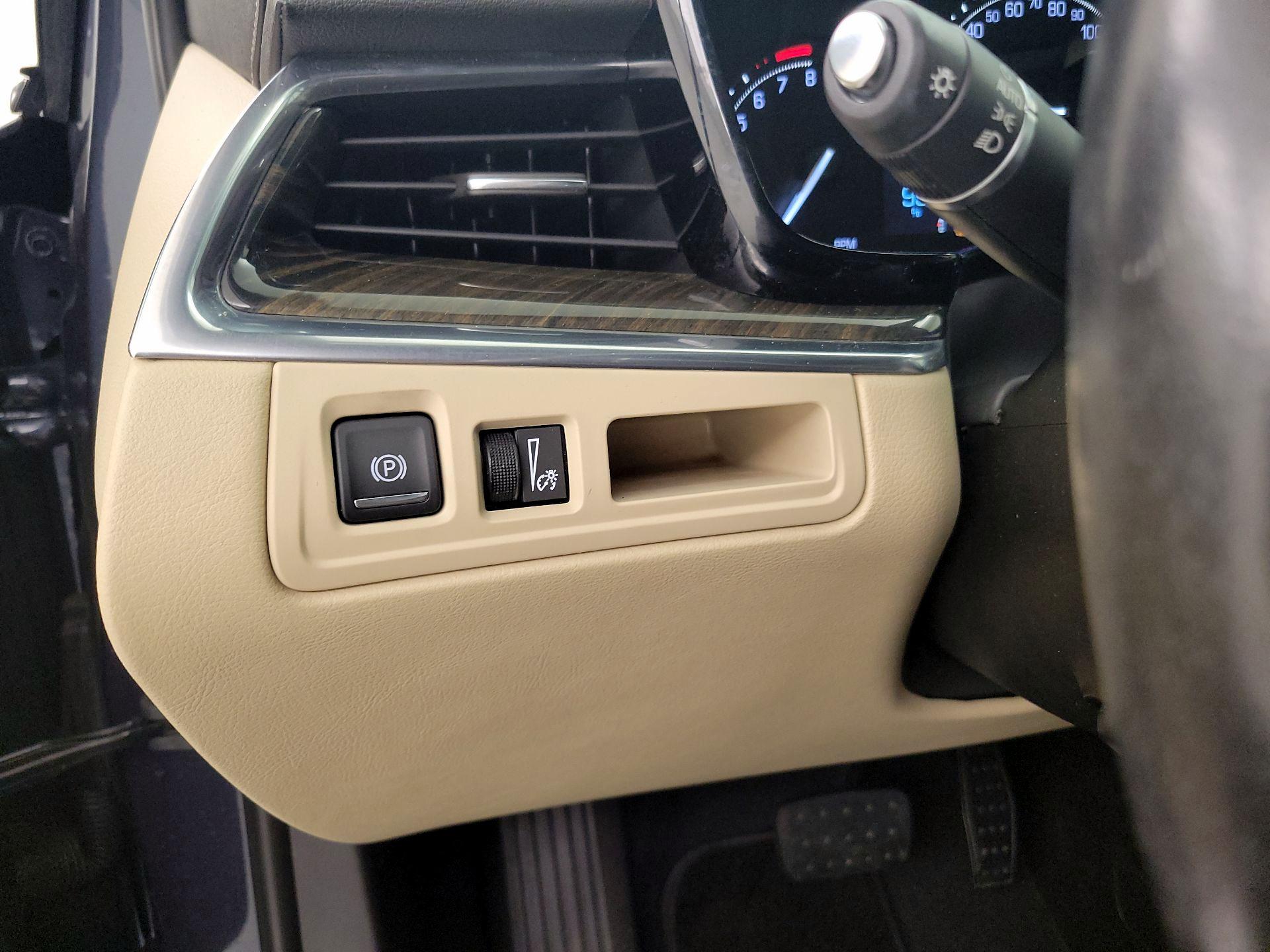 Thumbnail: 2019 Cadillac XT5 - 13