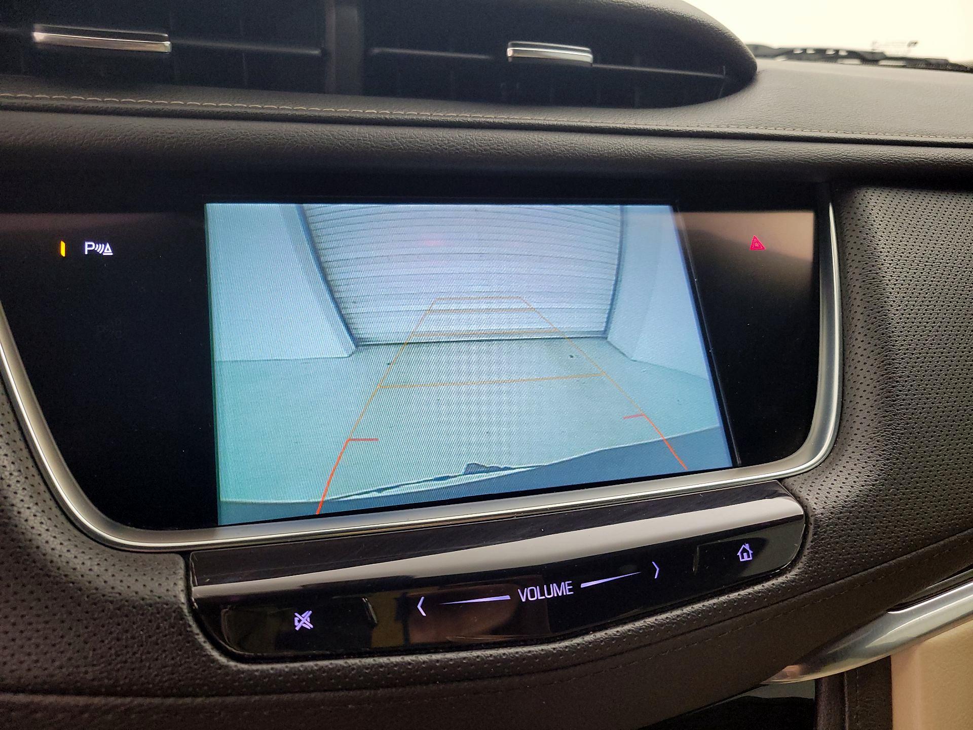 Thumbnail: 2019 Cadillac XT5 - 14