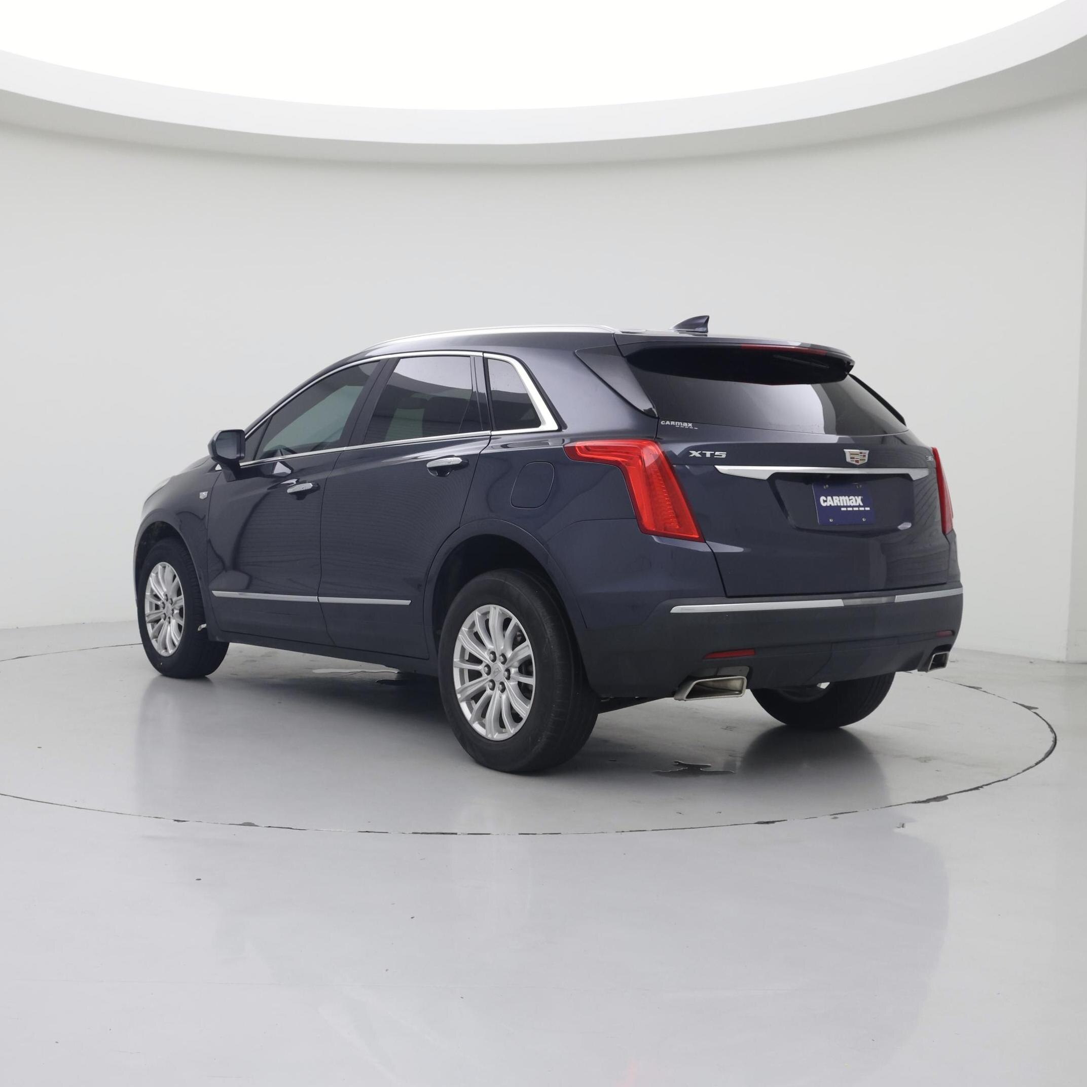 Thumbnail: 2019 Cadillac XT5 - 2