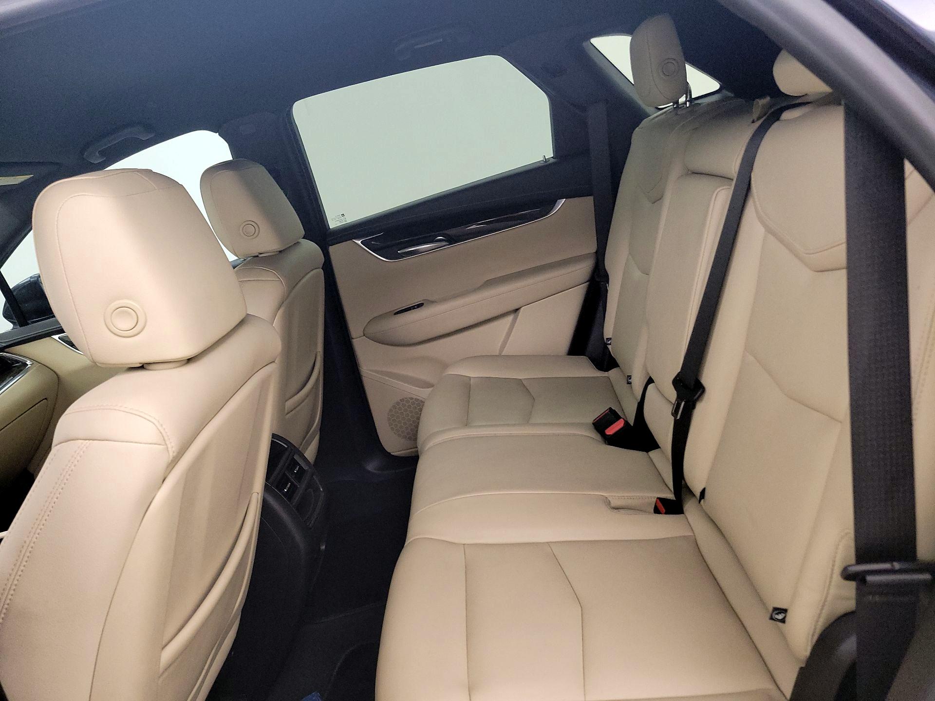 Thumbnail: 2019 Cadillac XT5 - 19