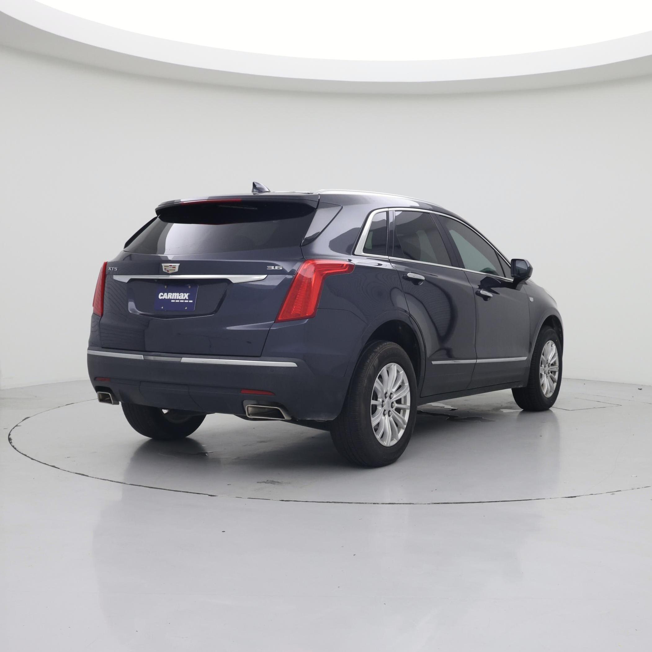 Thumbnail: 2019 Cadillac XT5 - 8