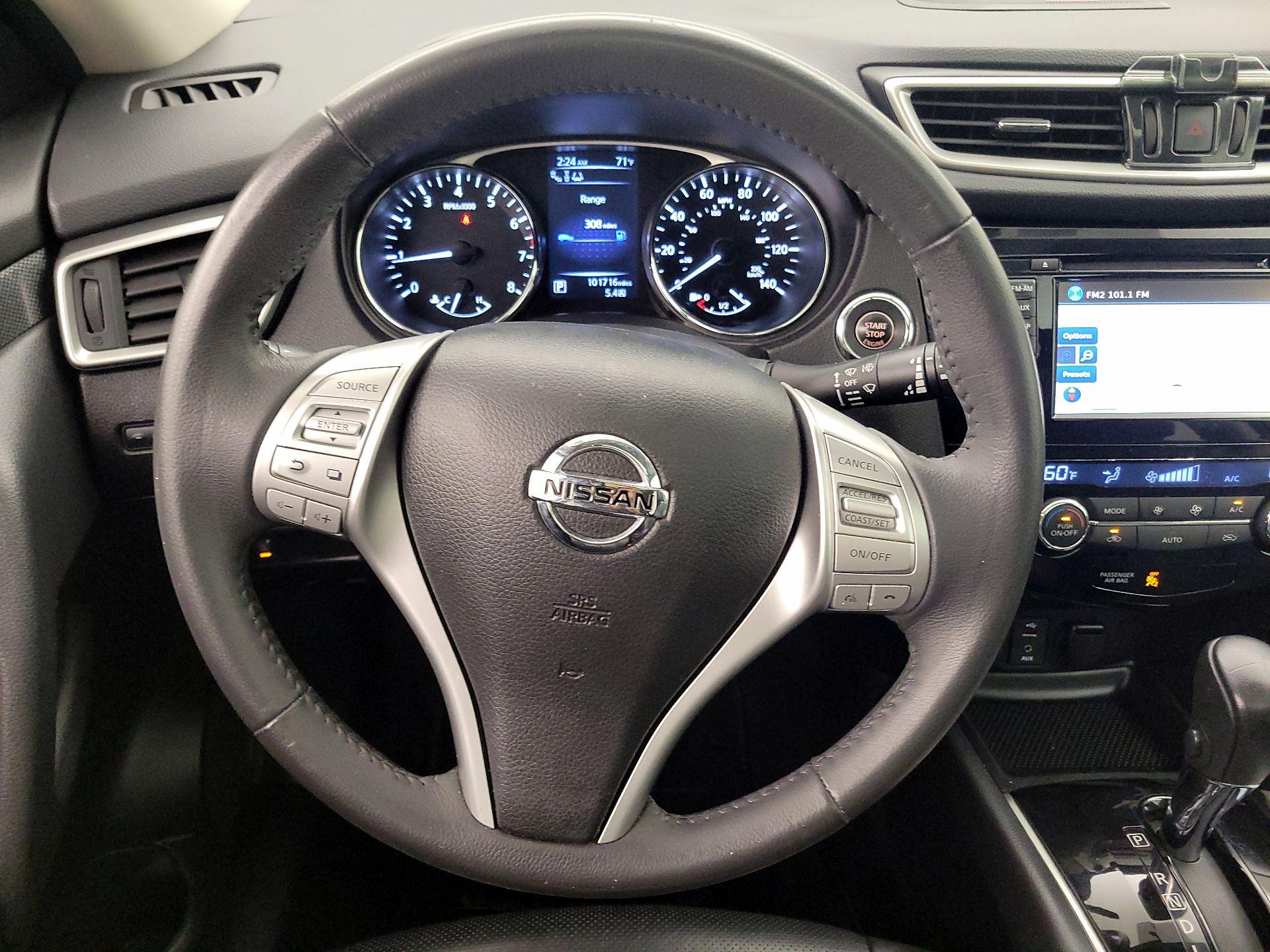 Thumbnail: 2015 Nissan Rogue - 10