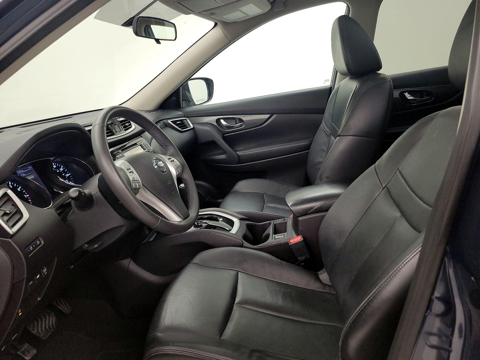 Thumbnail: 2015 Nissan Rogue - 11