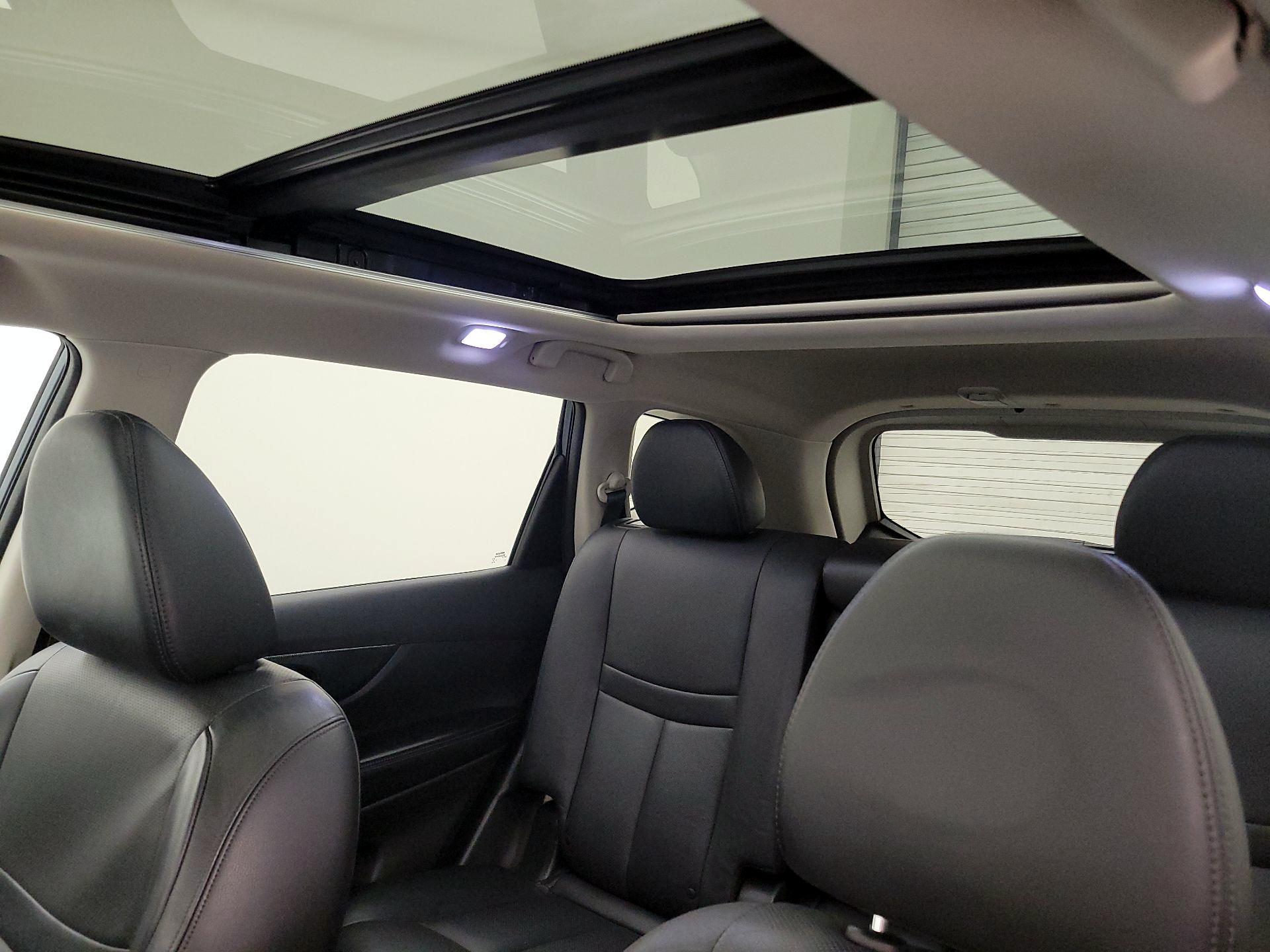 Thumbnail: 2015 Nissan Rogue - 20