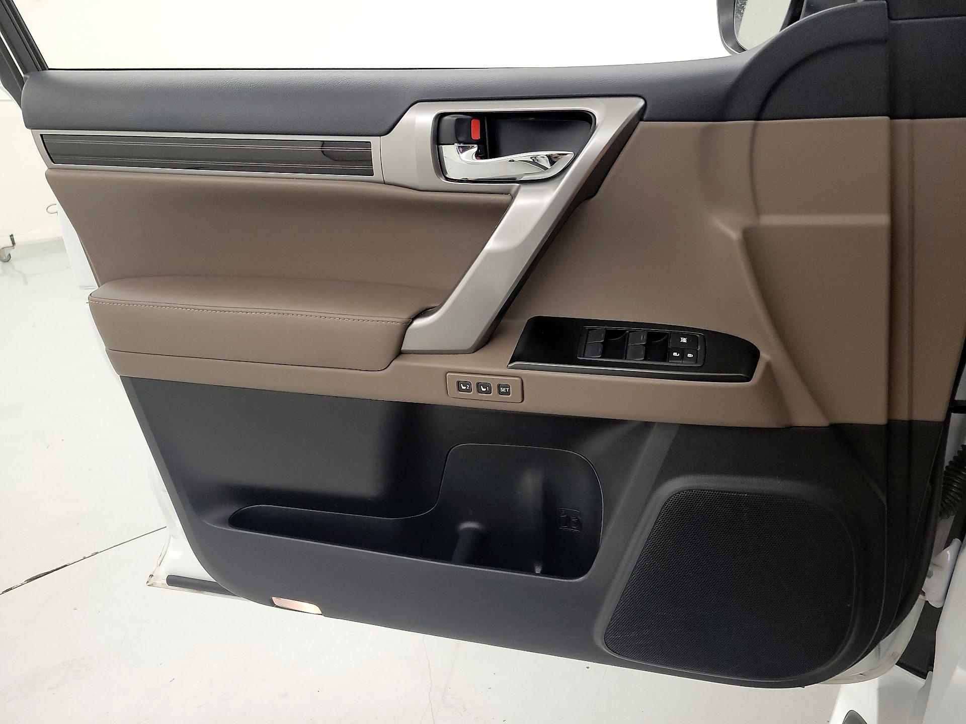 Thumbnail: 2022 Lexus GX - 12