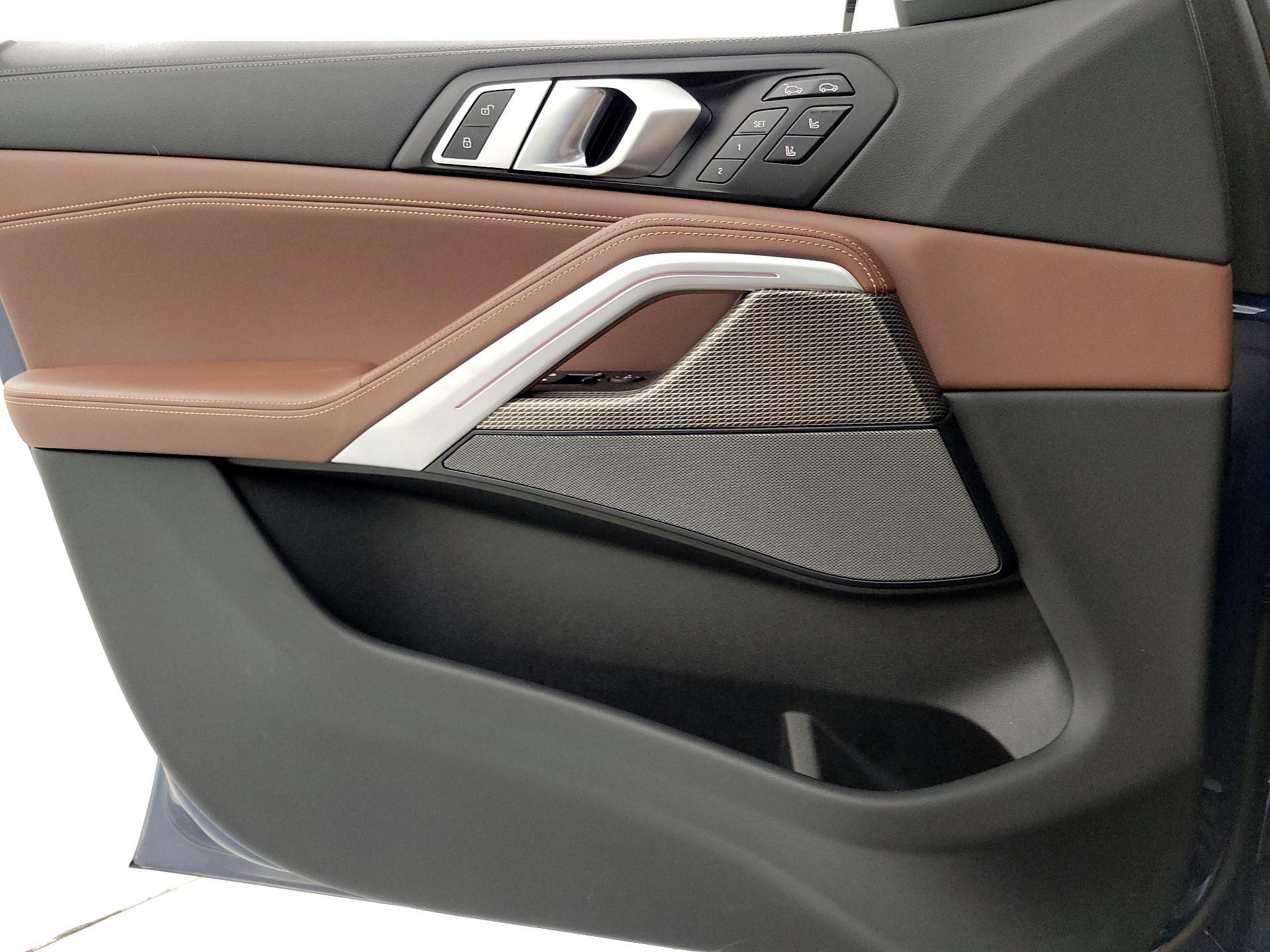 Thumbnail: 2023 BMW X6 - 12