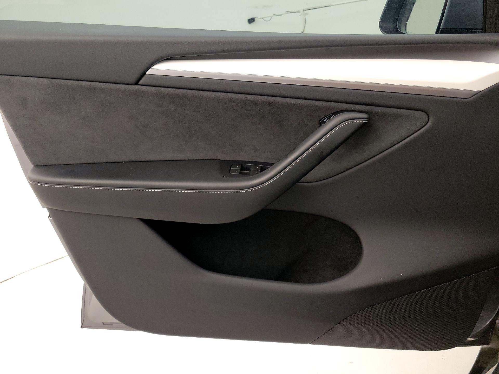 Thumbnail: 2024 Tesla Model Y - 12