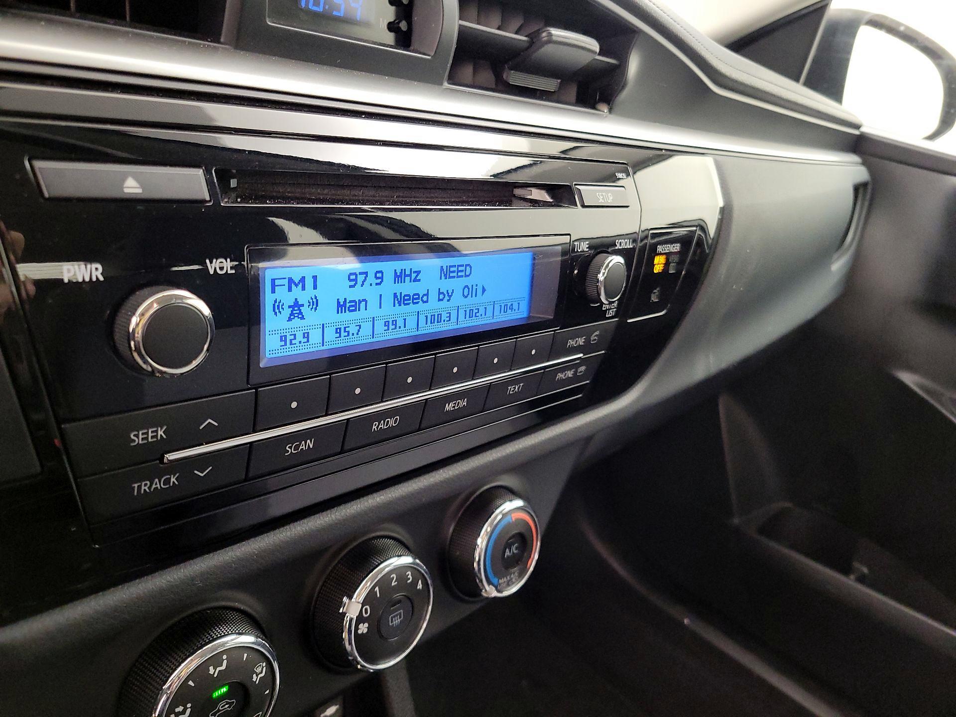 Thumbnail: 2014 Toyota Corolla - 14