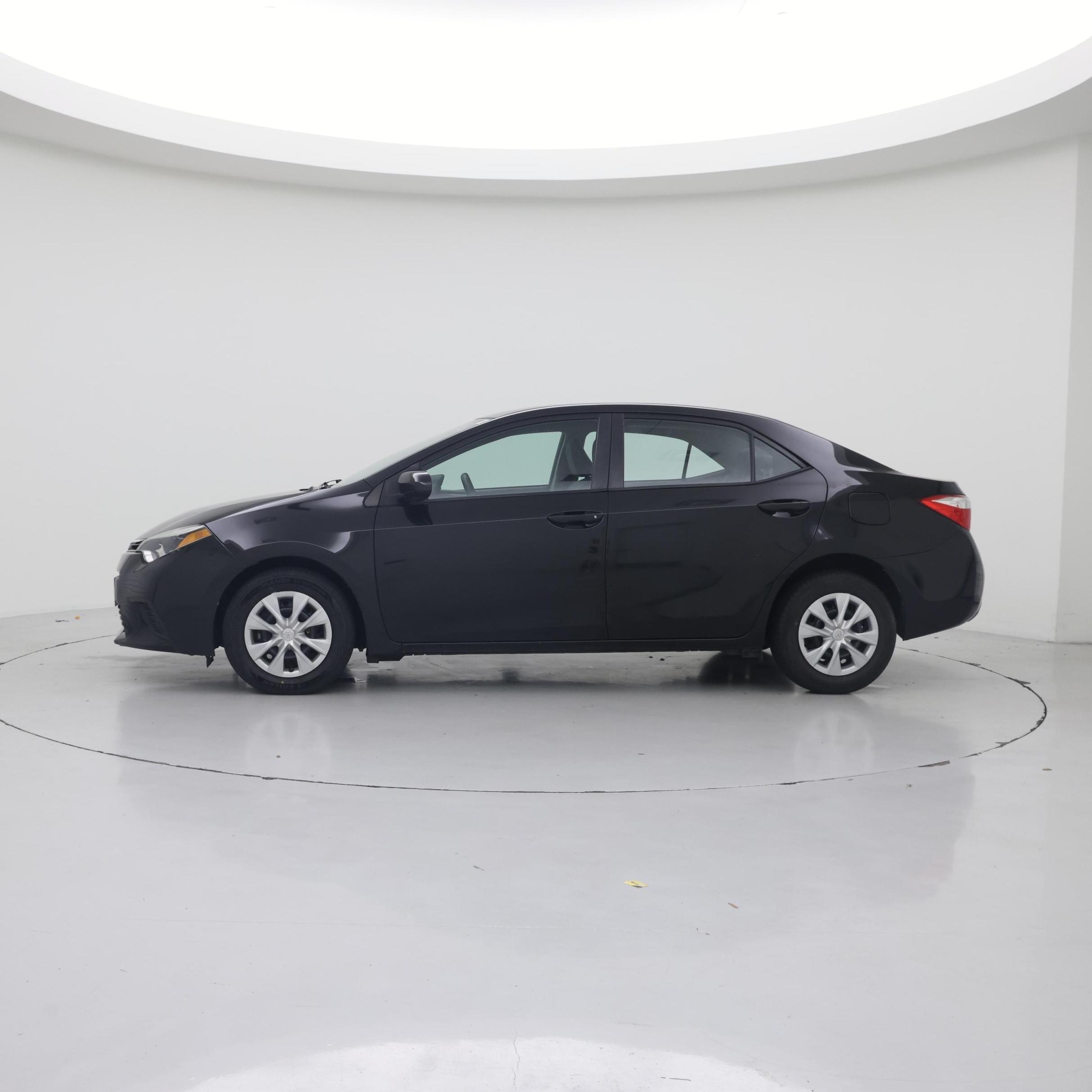 Thumbnail: 2014 Toyota Corolla - 3