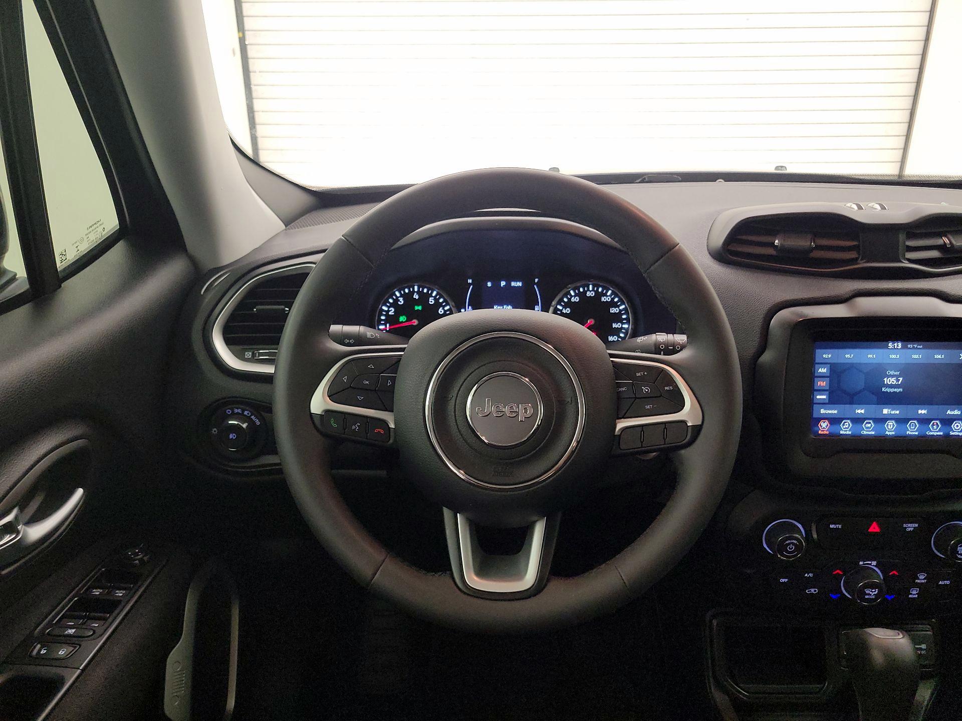 Thumbnail: 2020 Jeep Renegade - 10