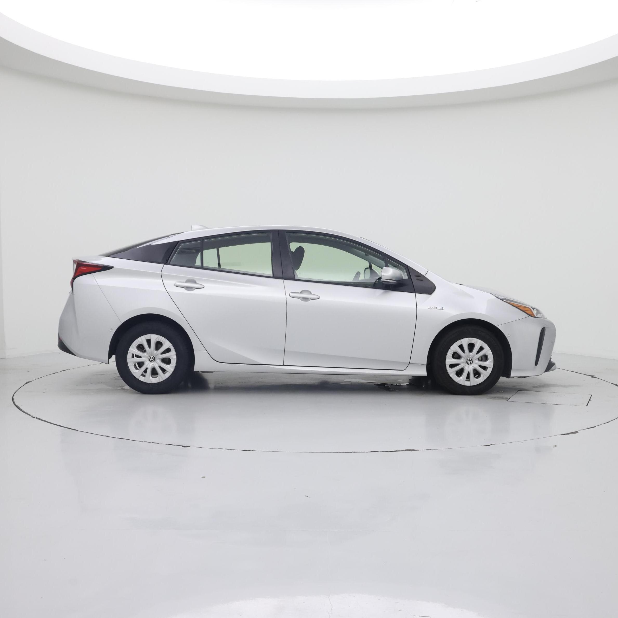 Thumbnail: 2022 Toyota Prius - 7