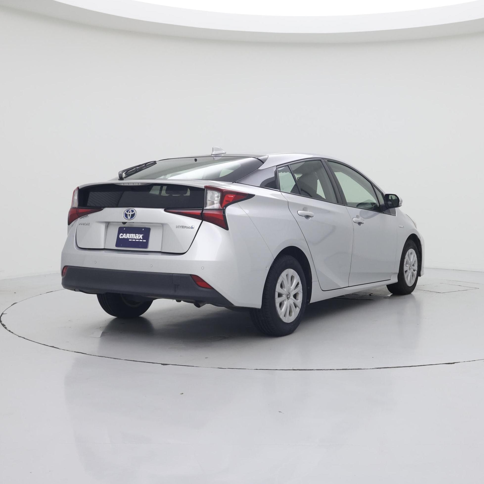 Thumbnail: 2022 Toyota Prius - 8