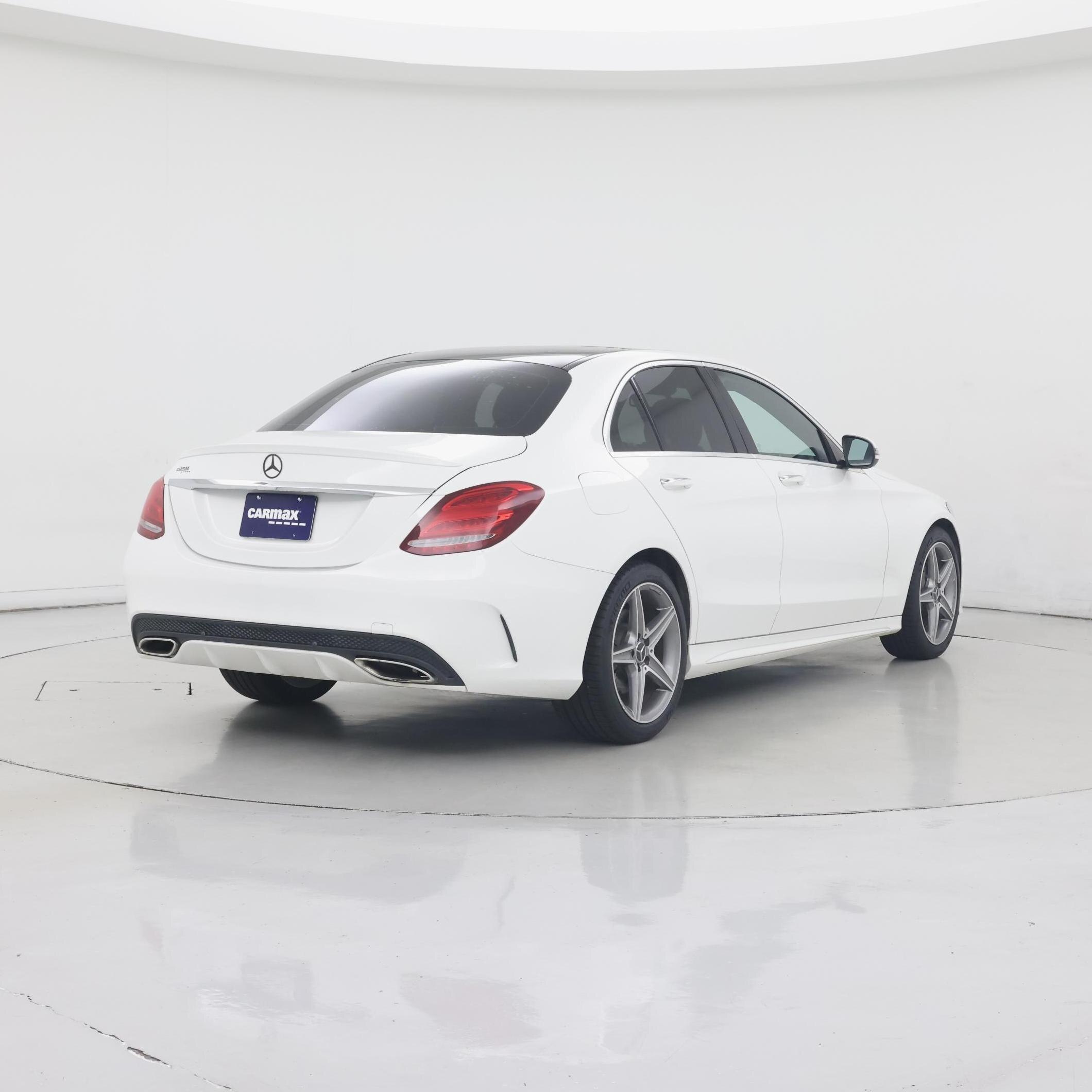 Thumbnail: 2016 Mercedes-Benz C-Class - 8
