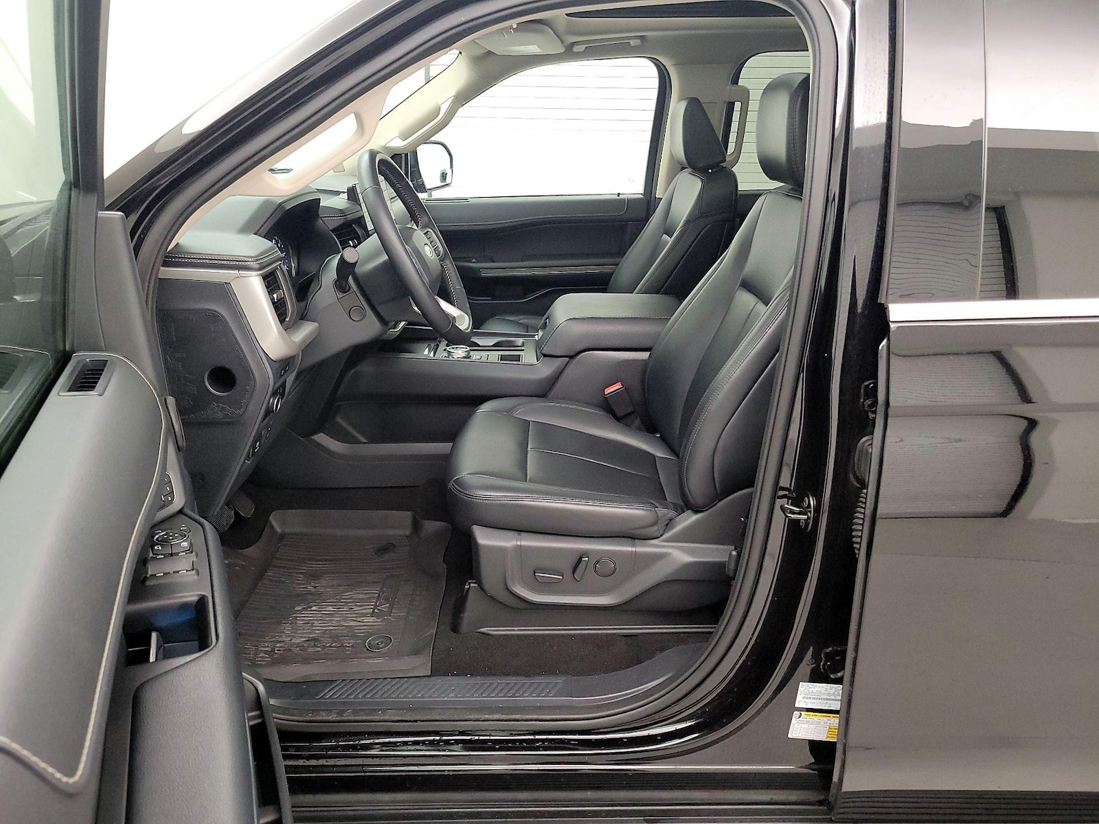 2024 Ford Expedition XLT - Photo 12