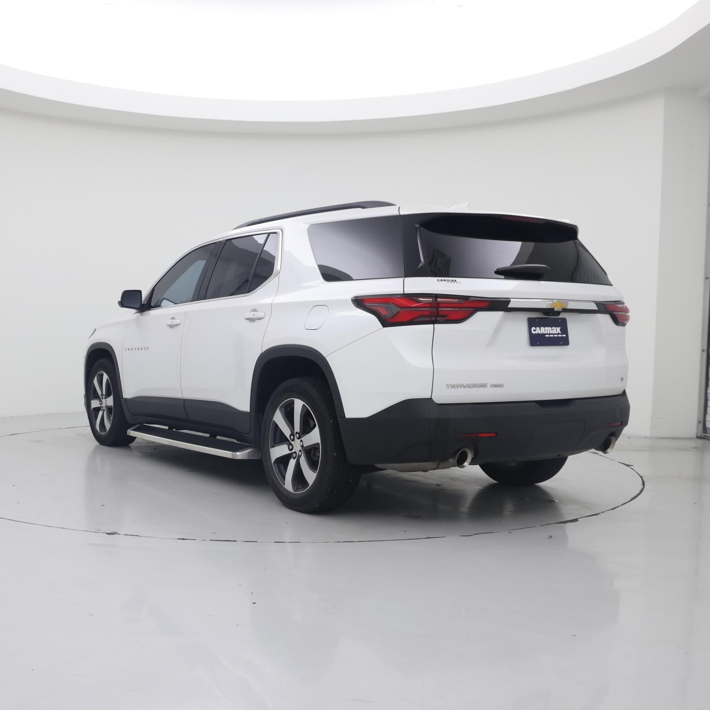 Thumbnail: 2022 Chevrolet Traverse - 2