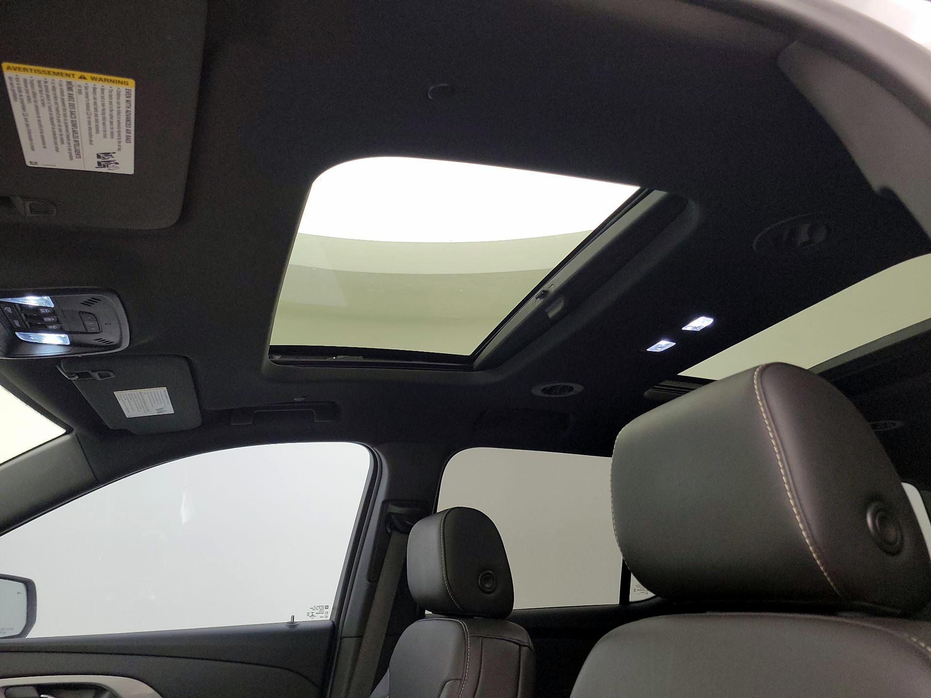 Thumbnail: 2022 Chevrolet Traverse - 20