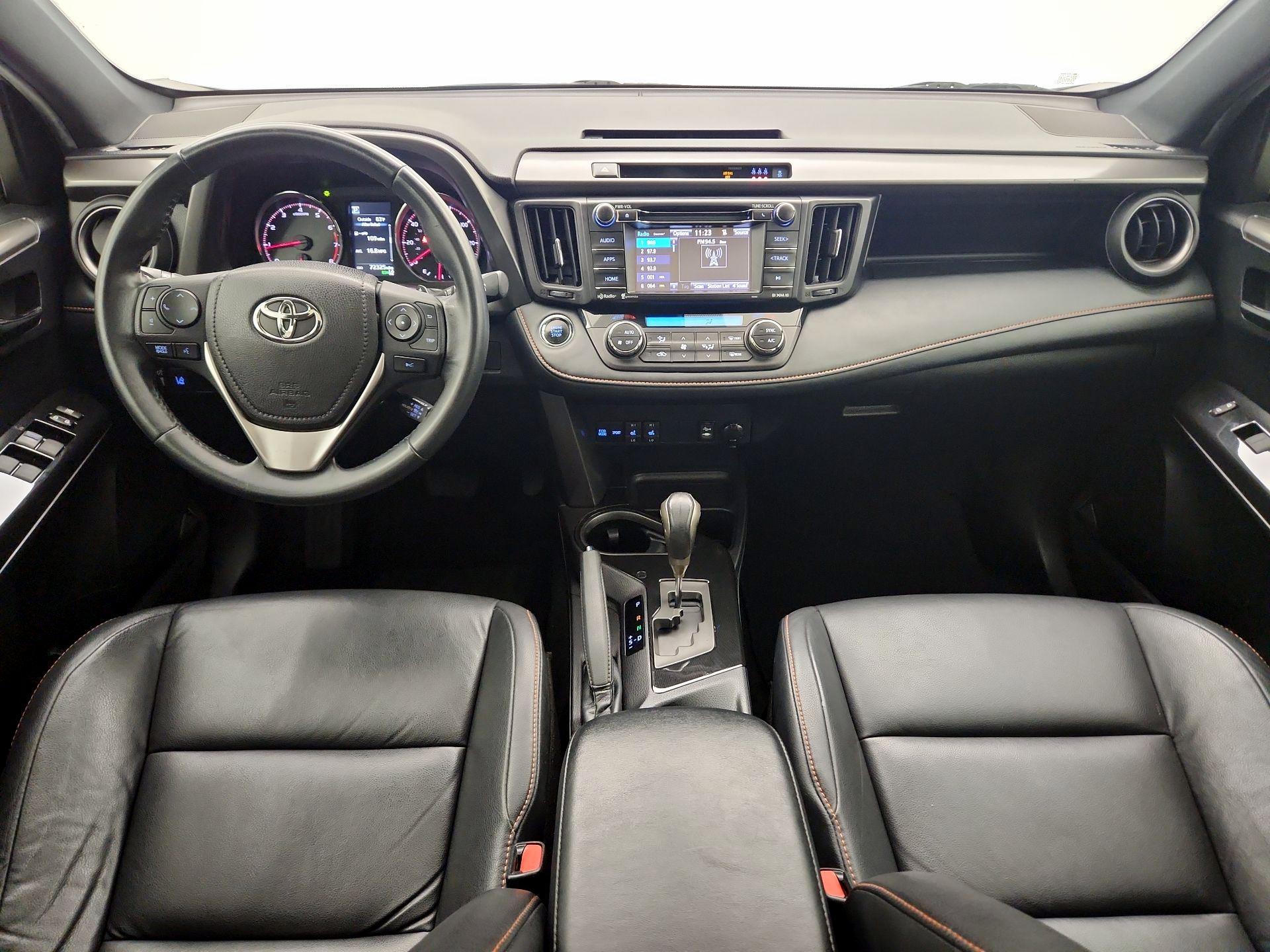 Thumbnail: 2018 Toyota RAV4 - 9