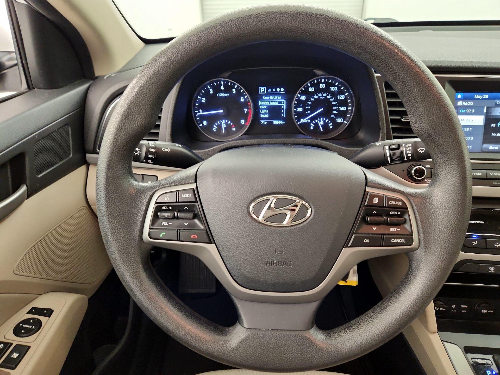 Thumbnail: 2018 Hyundai Elantra - 10
