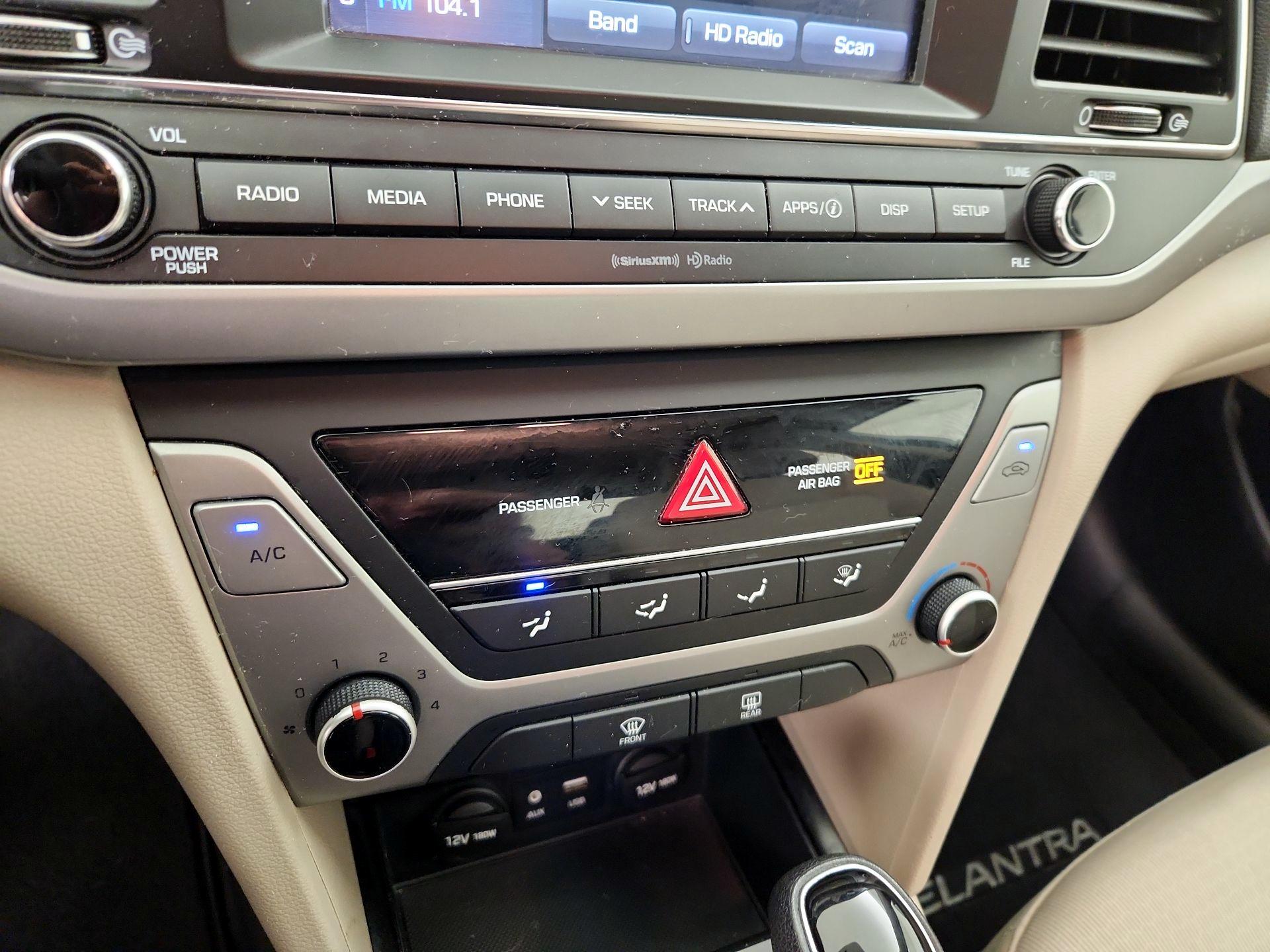 Thumbnail: 2018 Hyundai Elantra - 16