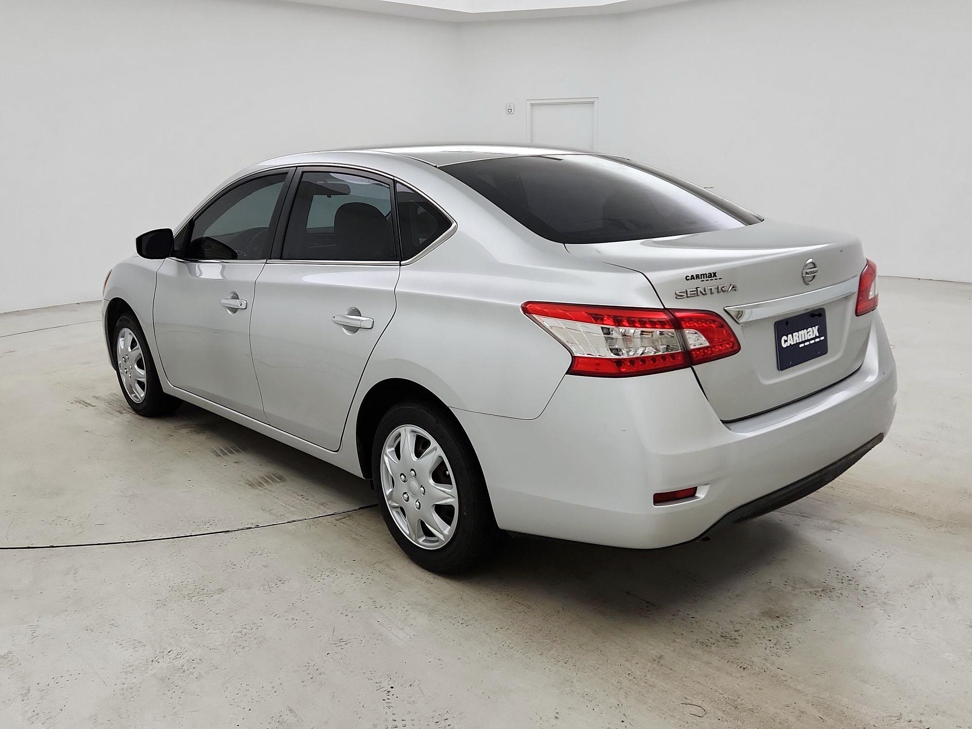 Thumbnail: 2015 Nissan Sentra - 7