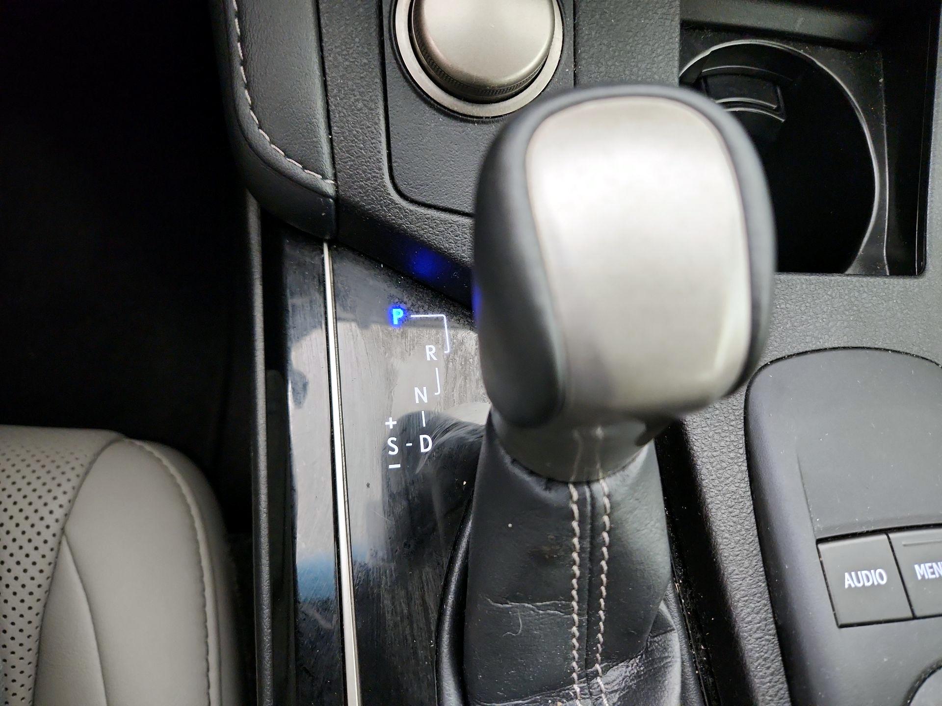 Thumbnail: 2016 Lexus ES - 17