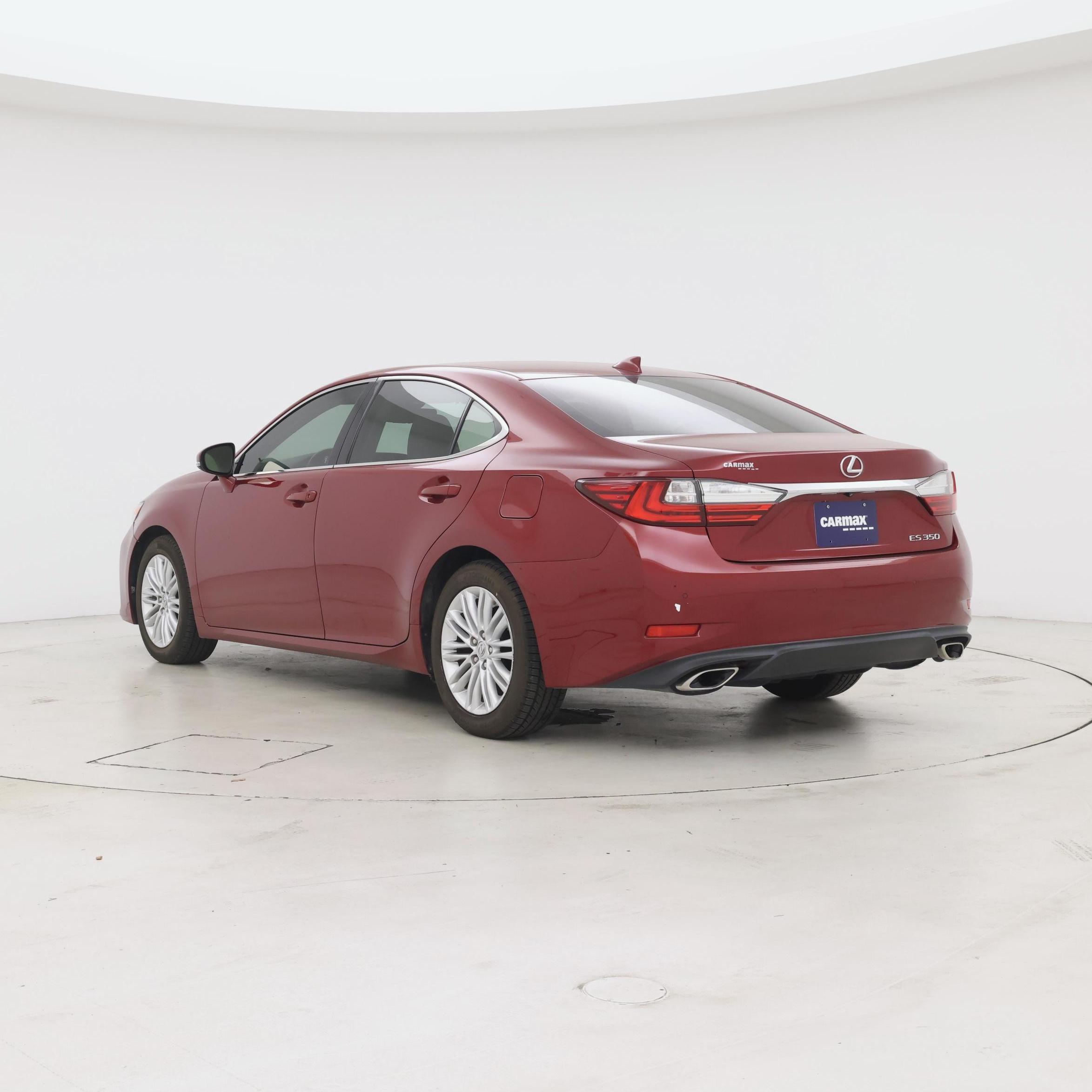 Thumbnail: 2016 Lexus ES - 2