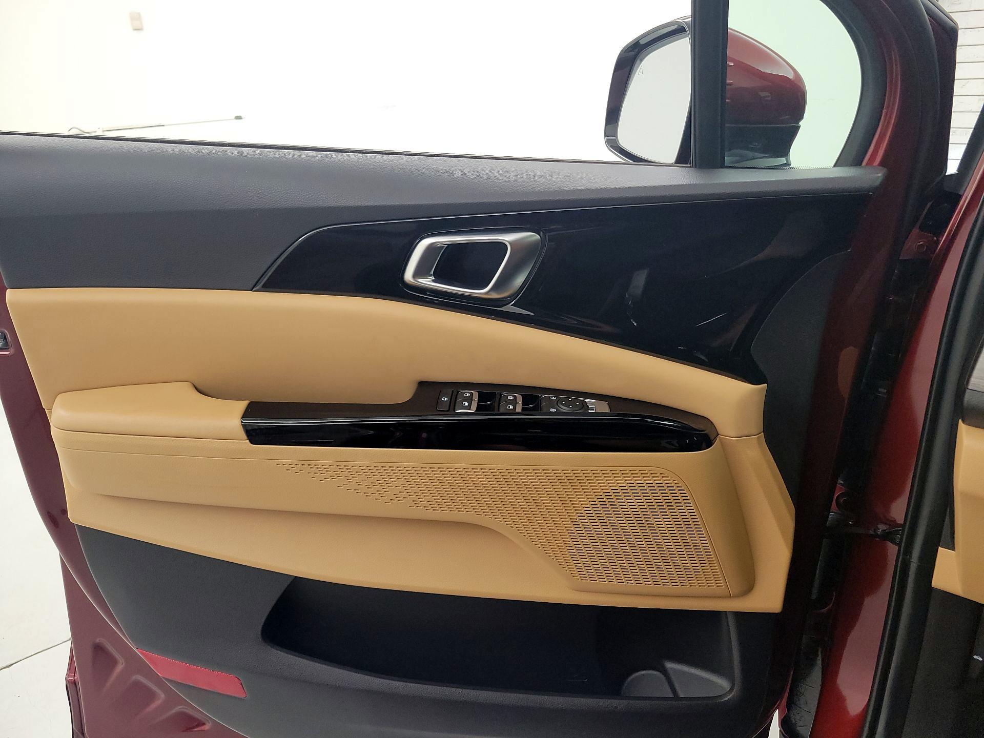 Thumbnail: 2024 Kia Carnival - 12