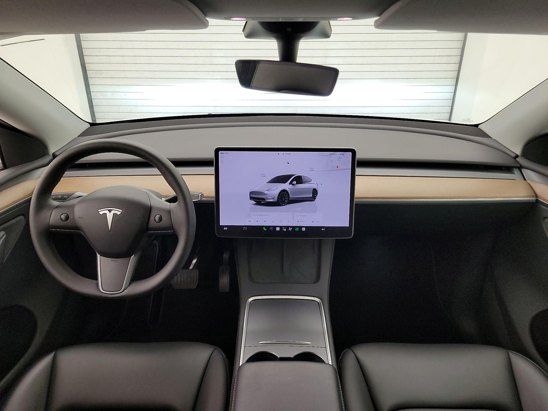 Thumbnail: 2023 Tesla Model Y - 9