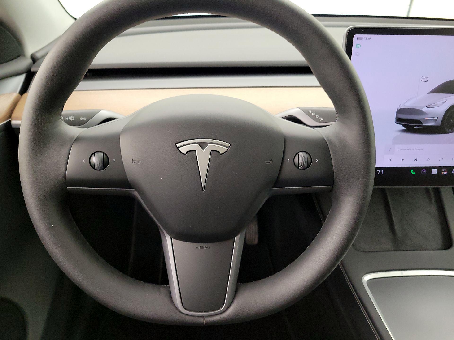 Thumbnail: 2023 Tesla Model Y - 10