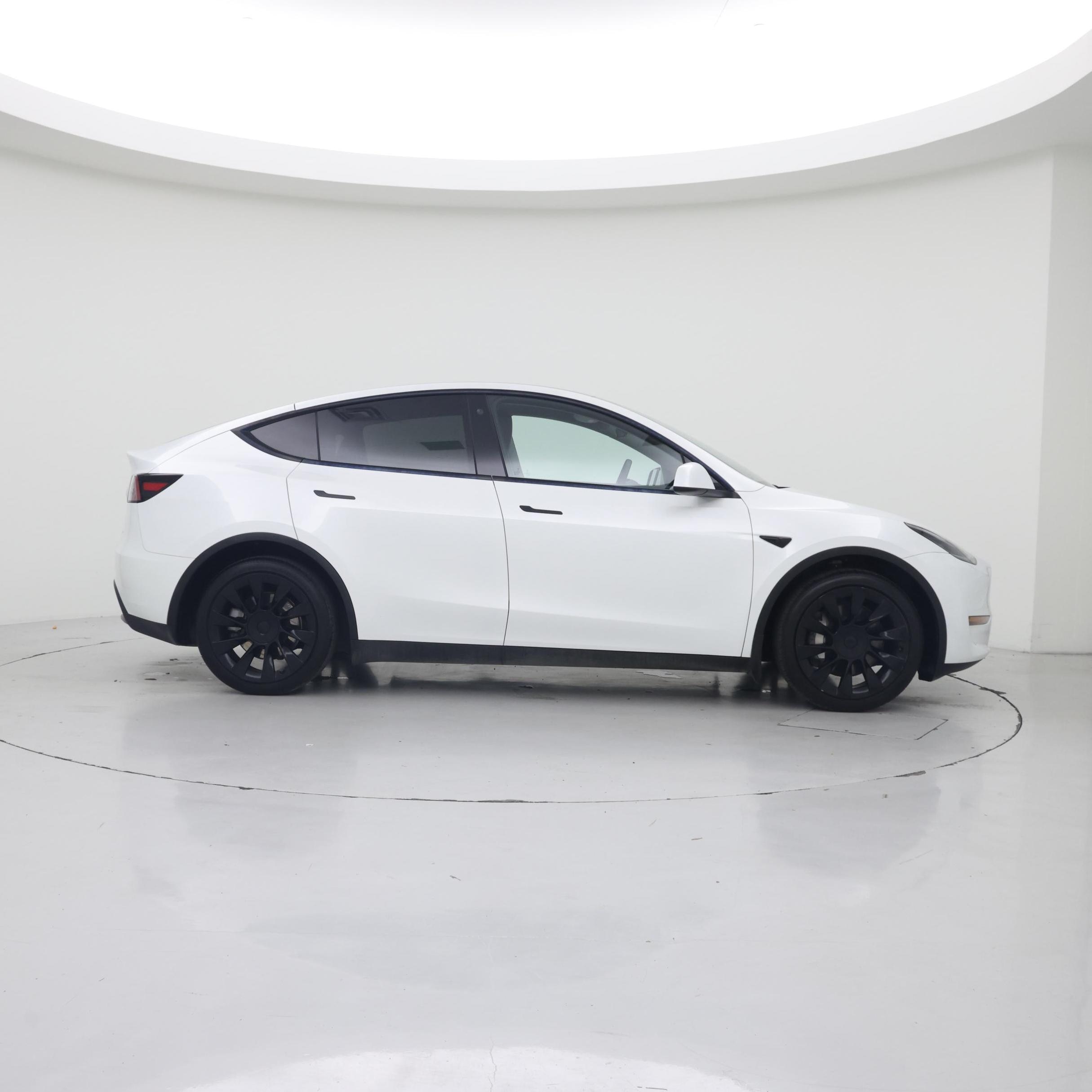 Thumbnail: 2023 Tesla Model Y - 7