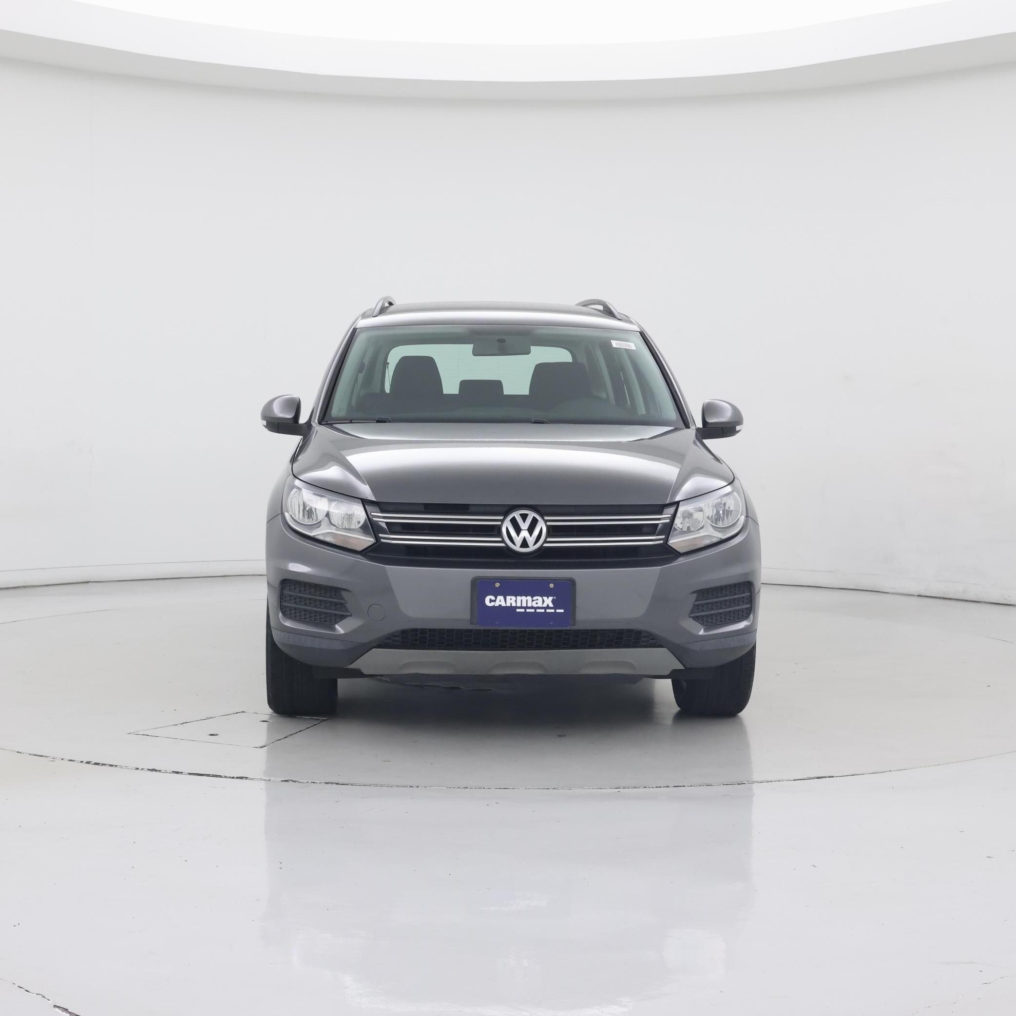Thumbnail: 2017 Volkswagen Tiguan - 5