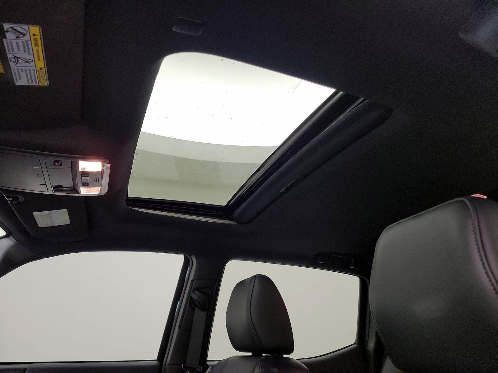 2023 Toyota Tacoma Limited - Photo 21