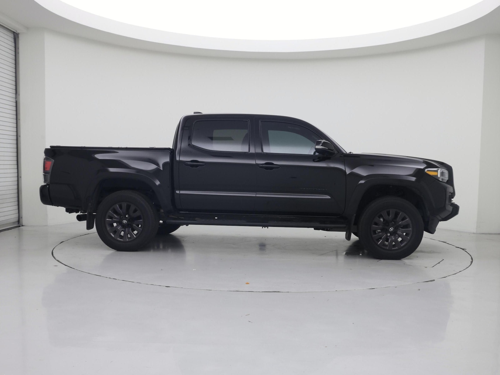 2023 Toyota Tacoma Limited - Photo 8