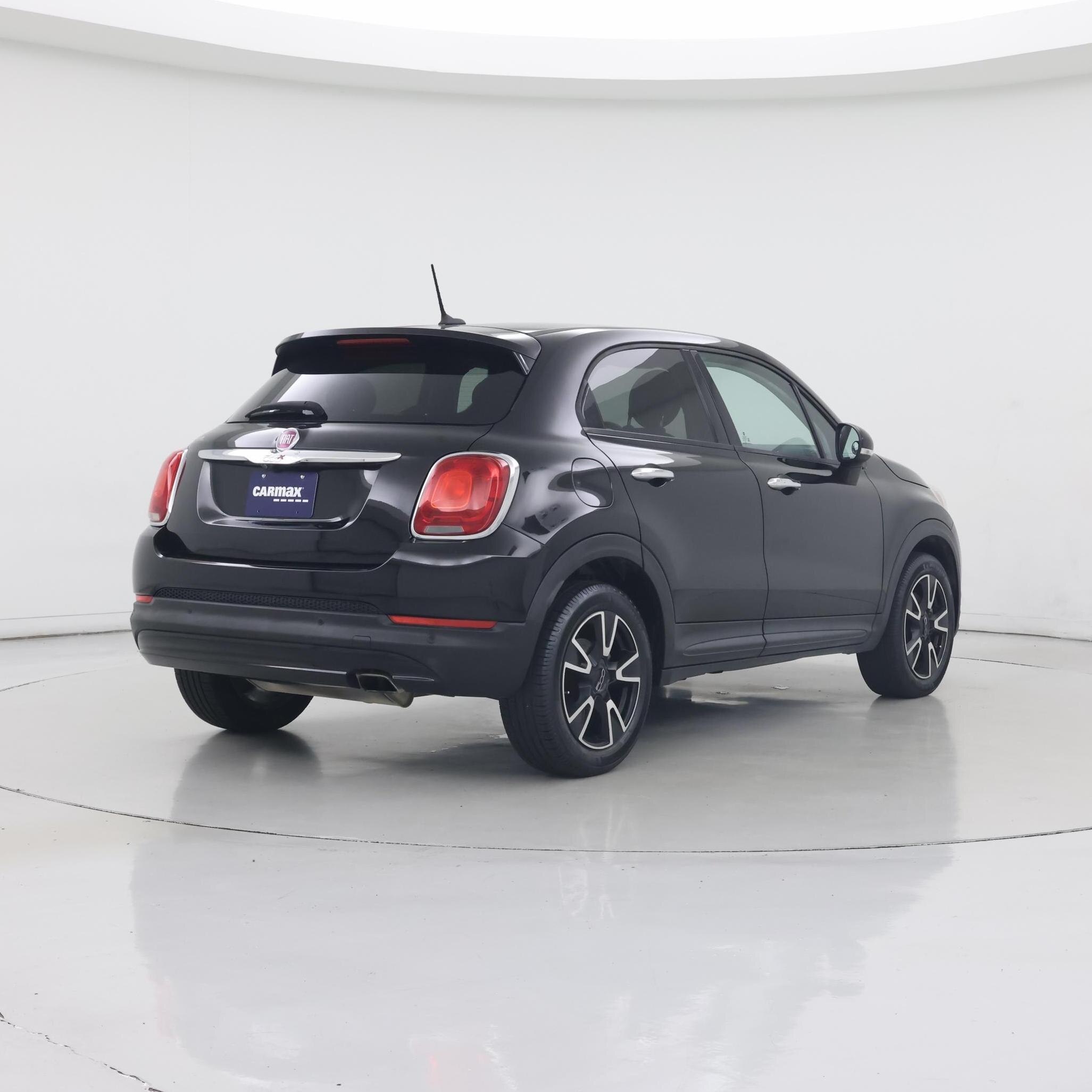 Thumbnail: 2016 Fiat 500X - 8