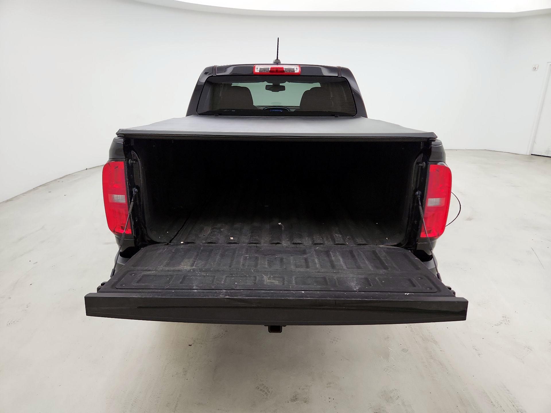 Thumbnail: 2022 Chevrolet Colorado - 18