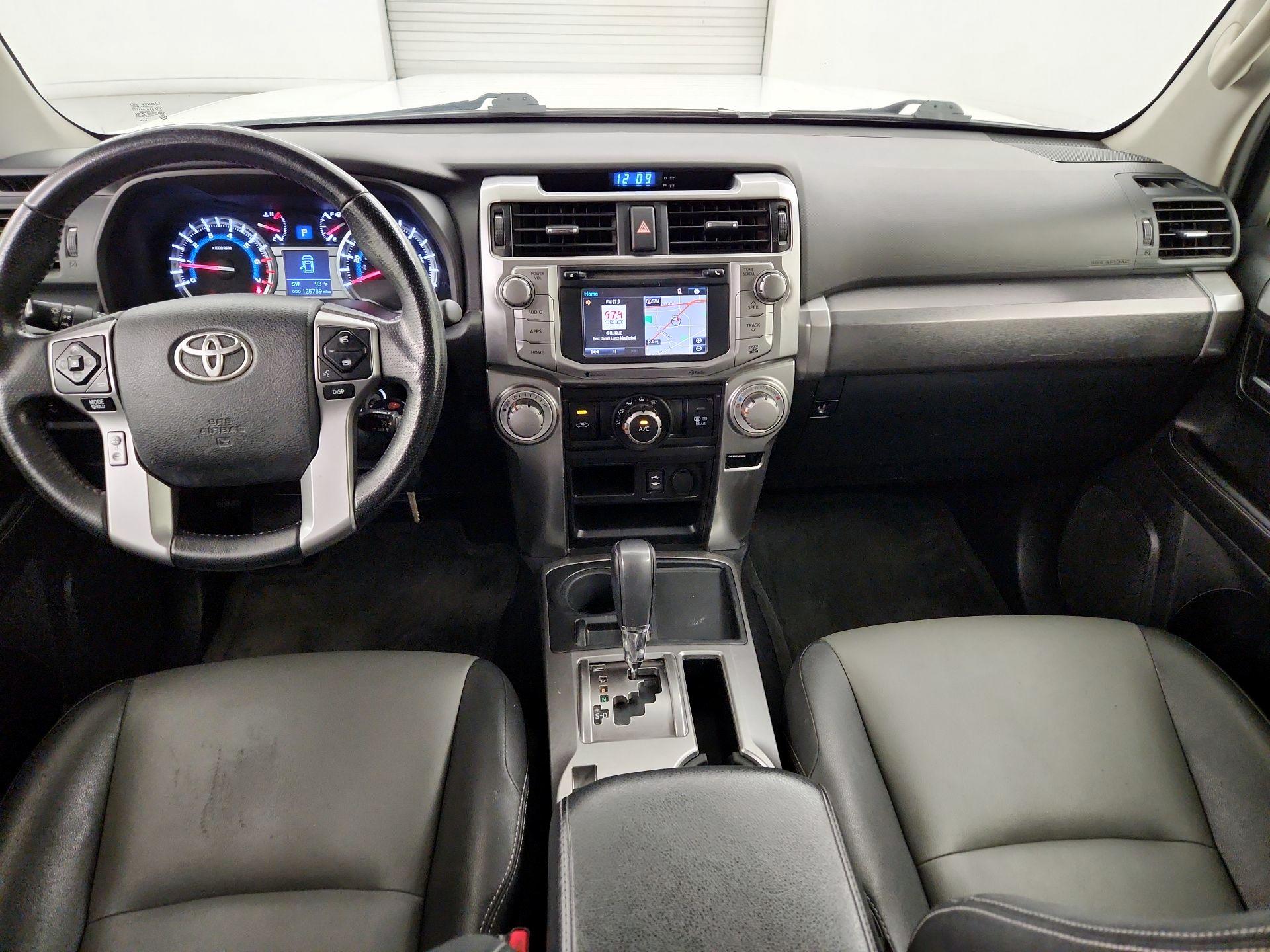 Thumbnail: 2014 Toyota 4Runner - 9