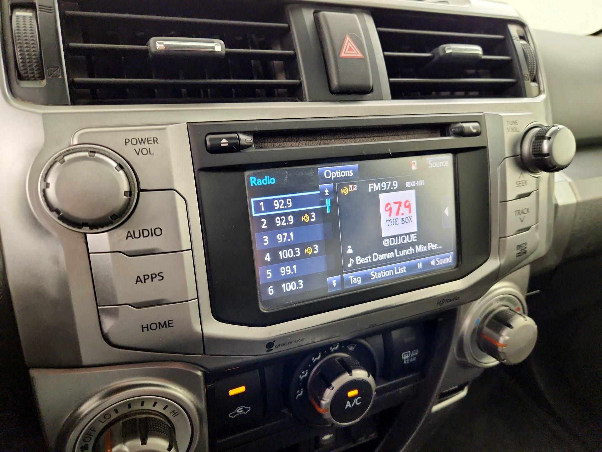 Thumbnail: 2014 Toyota 4Runner - 16