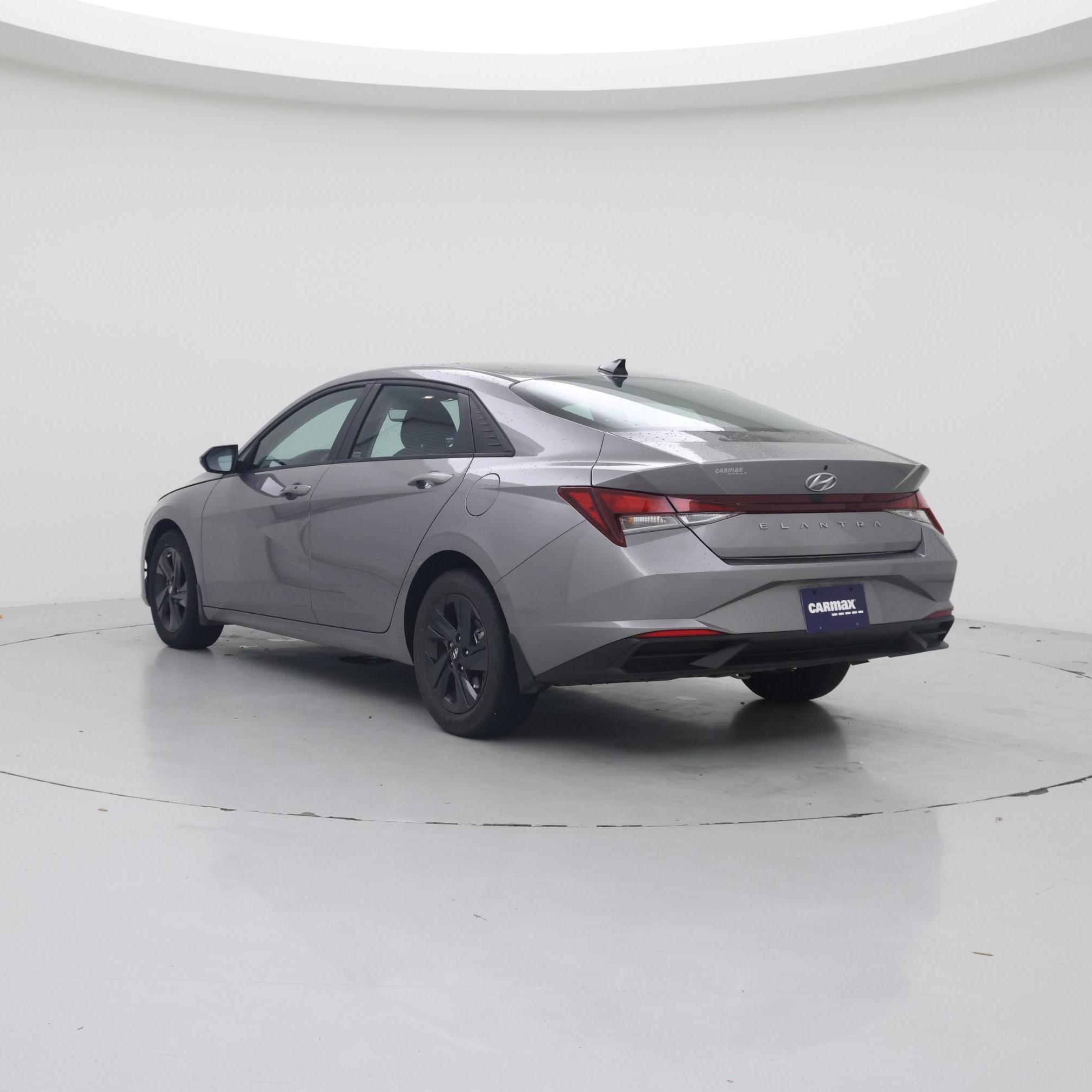 Thumbnail: 2023 Hyundai Elantra - 2