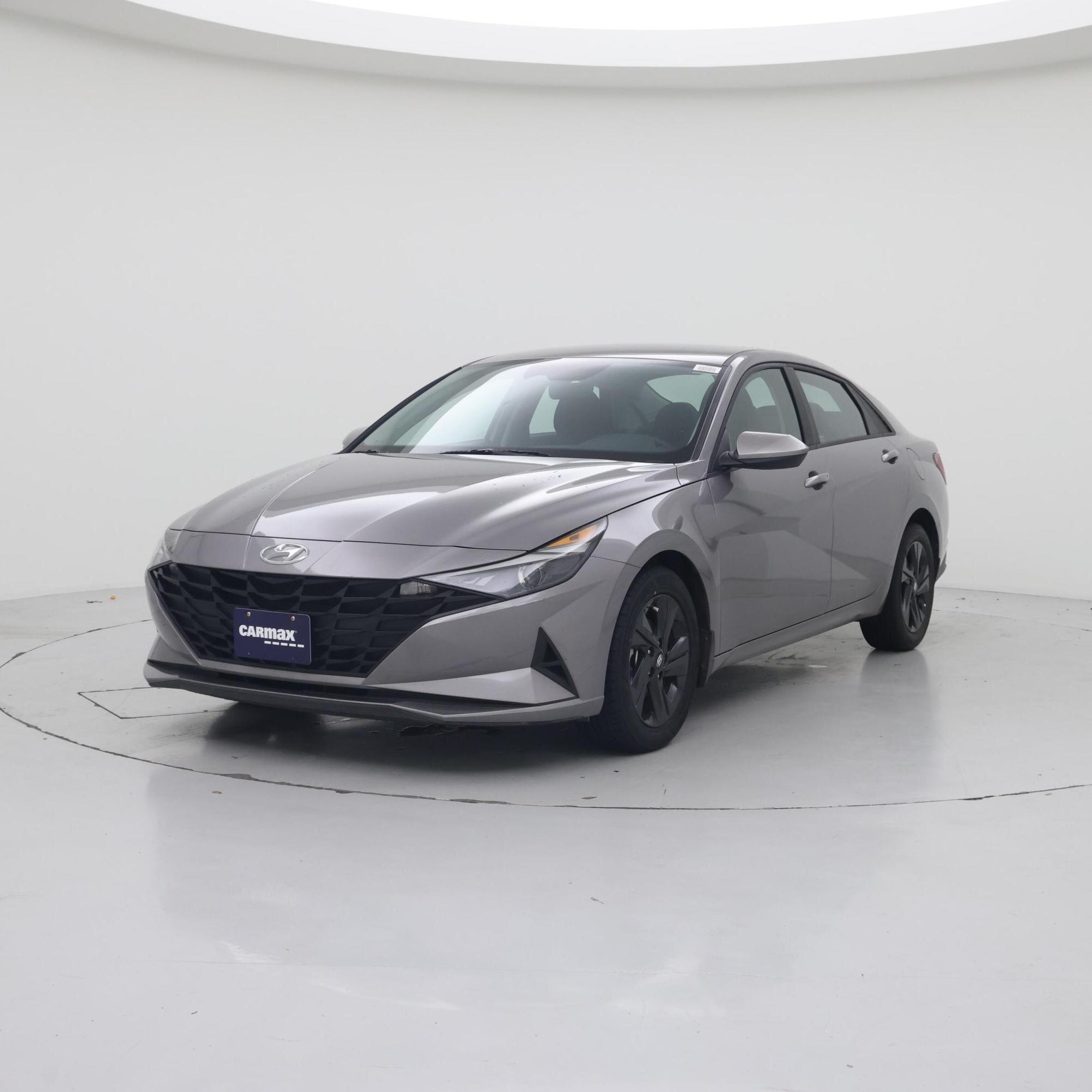 Thumbnail: 2023 Hyundai Elantra - 4