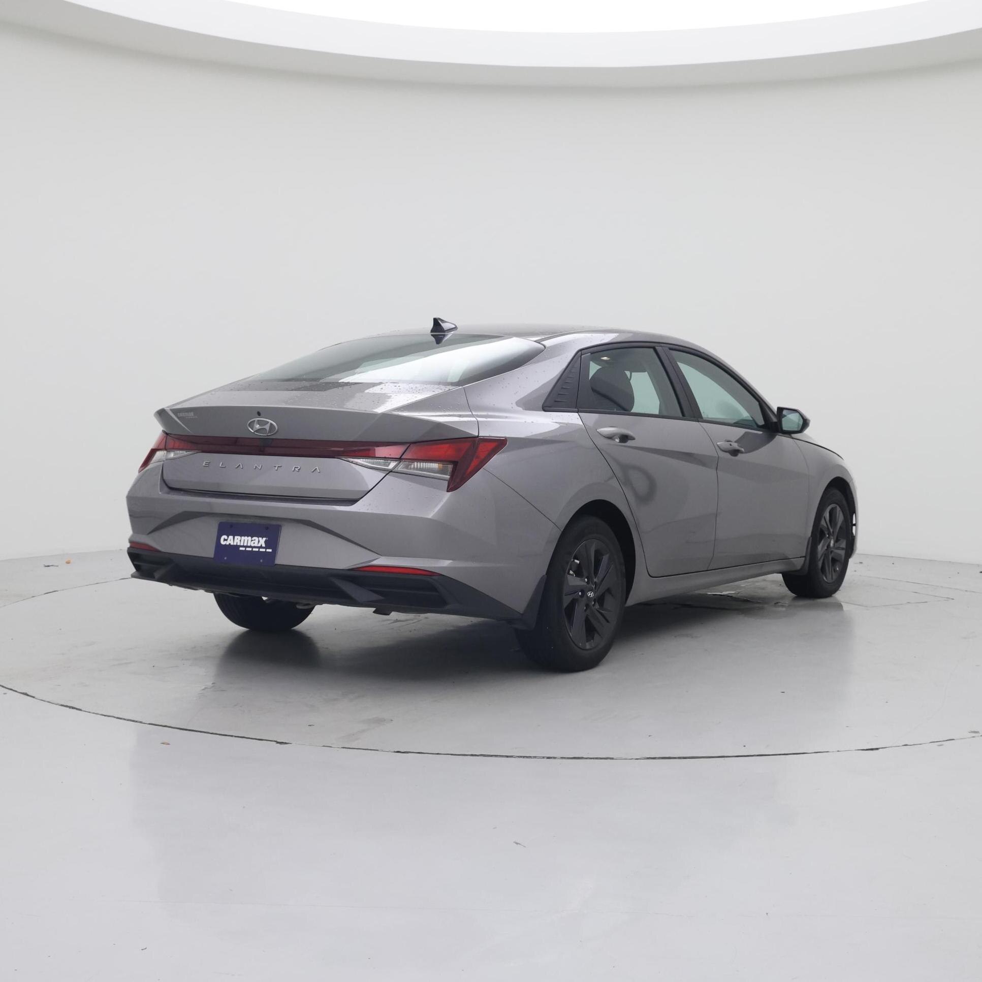 Thumbnail: 2023 Hyundai Elantra - 8