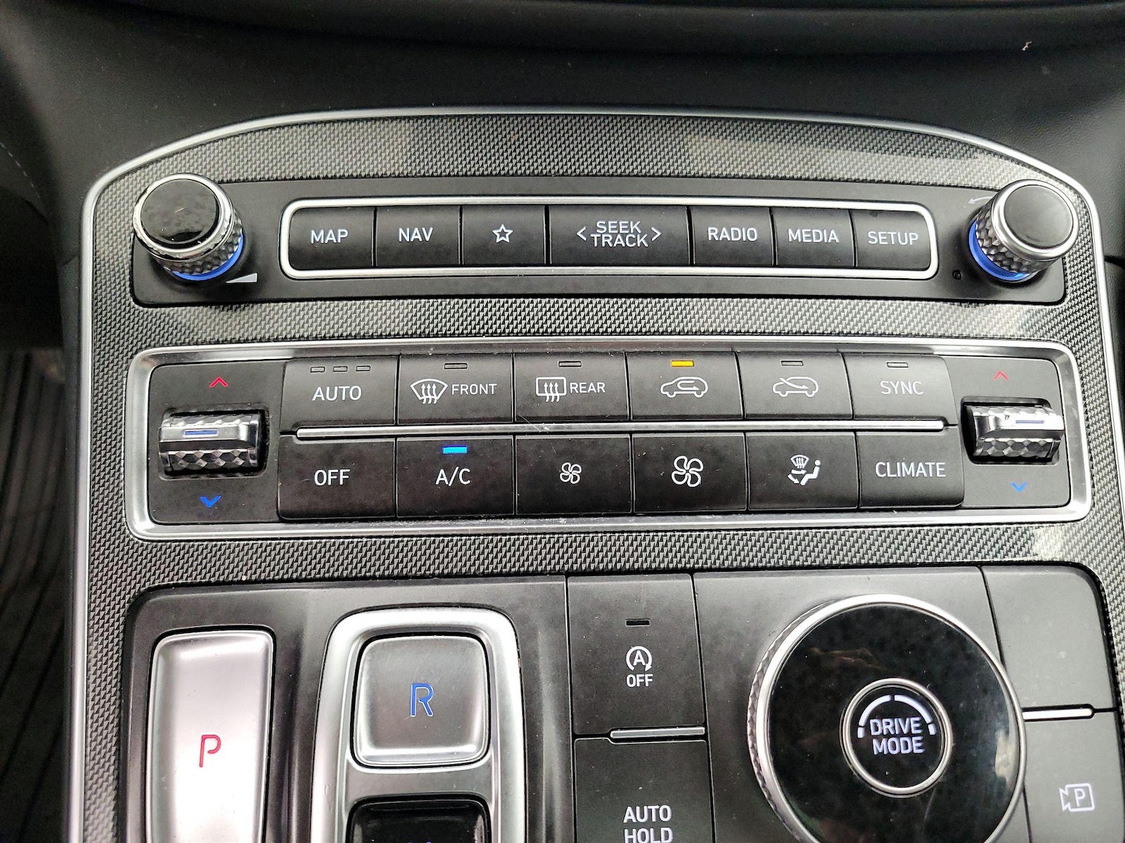 2022 Hyundai Santa Fe SEL - Photo 18