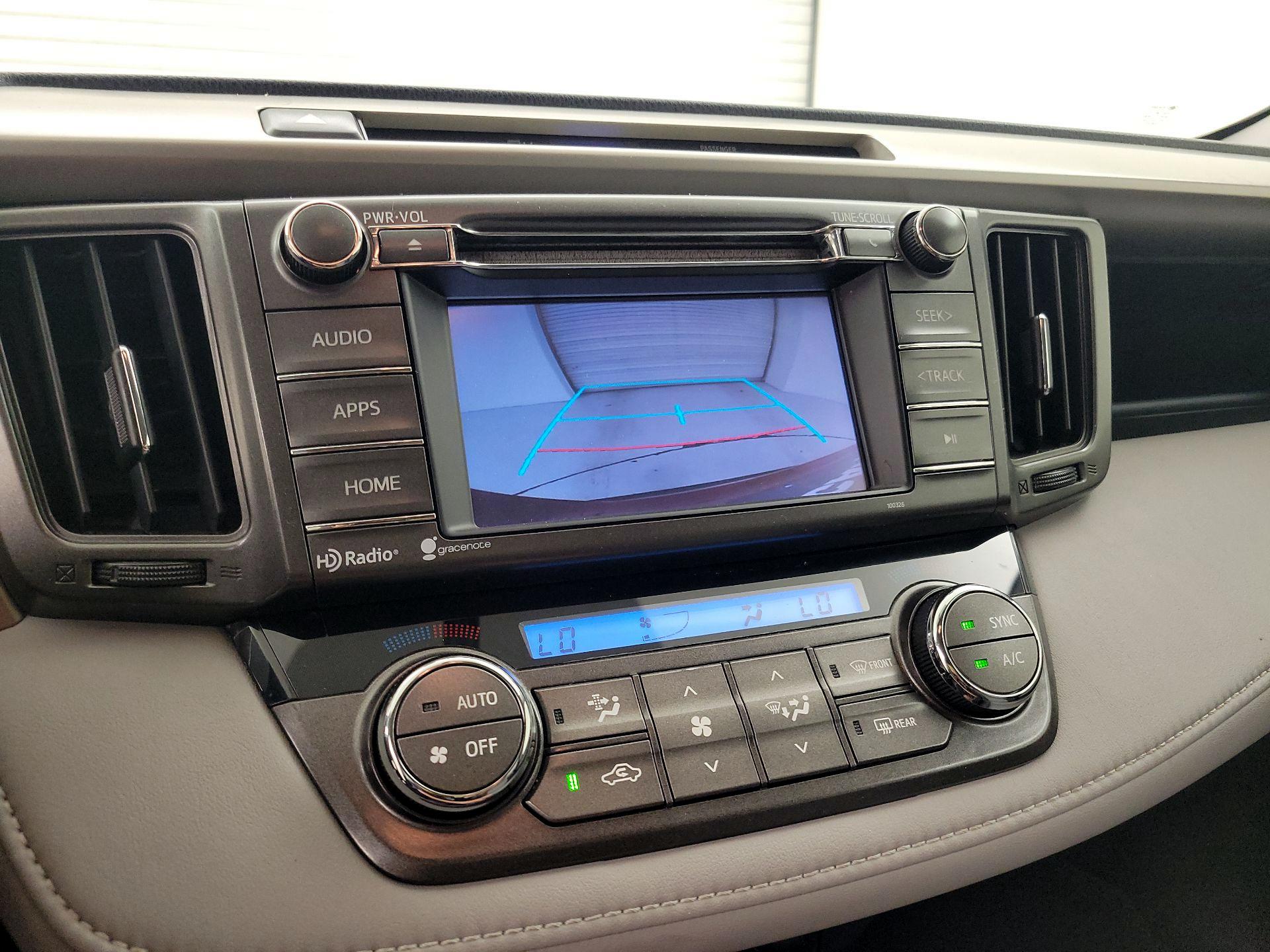 Thumbnail: 2015 Toyota RAV4 - 14