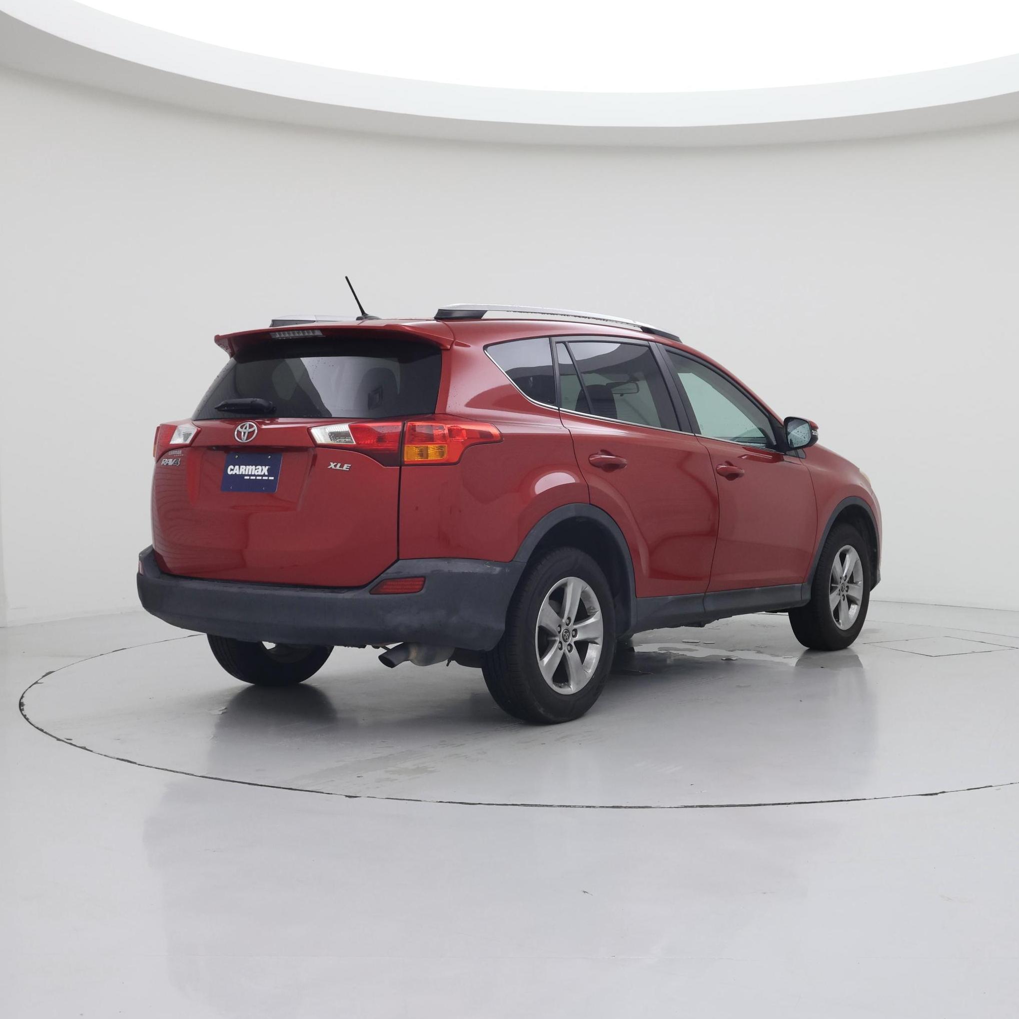 Thumbnail: 2015 Toyota RAV4 - 8