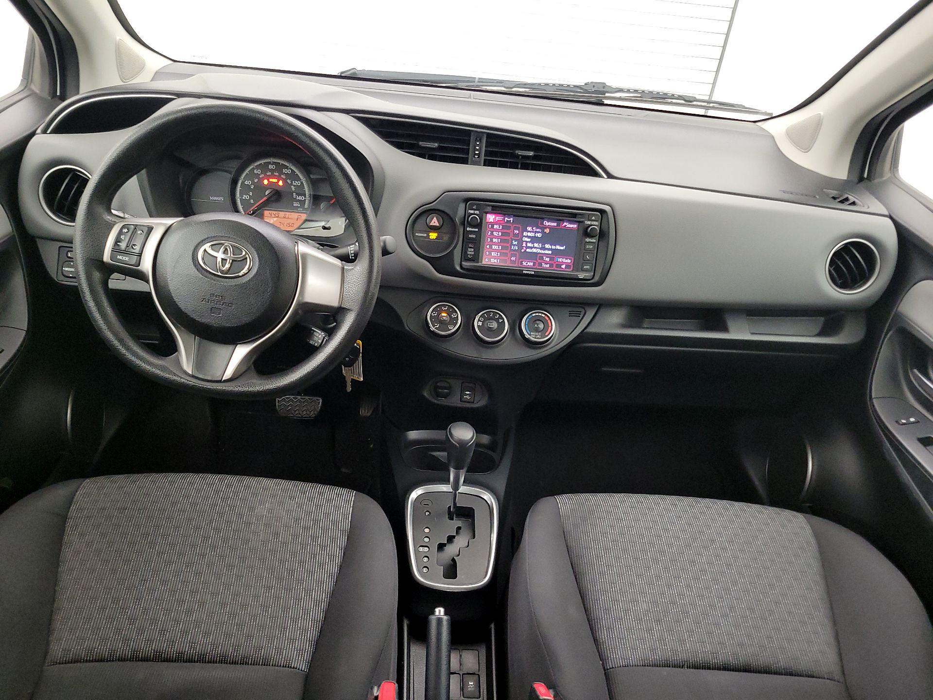 Thumbnail: 2015 Toyota Yaris - 9